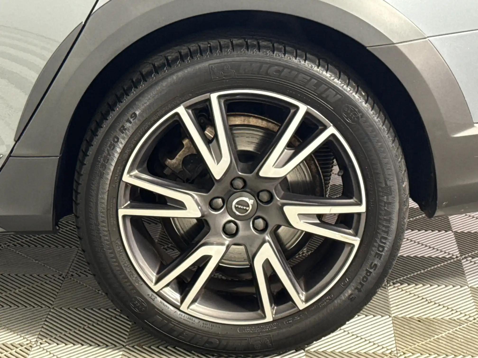 Volvo V90
