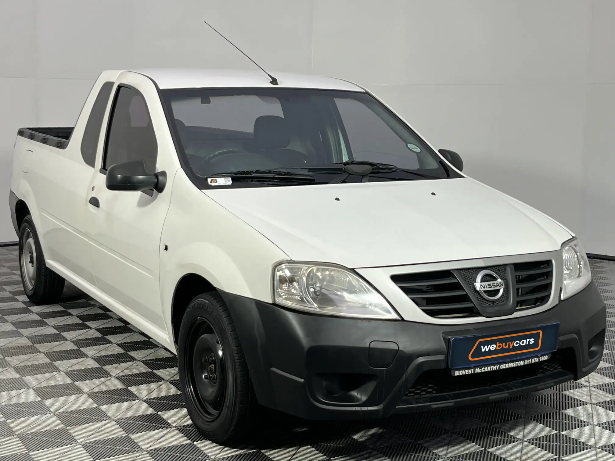 Nissan NP200