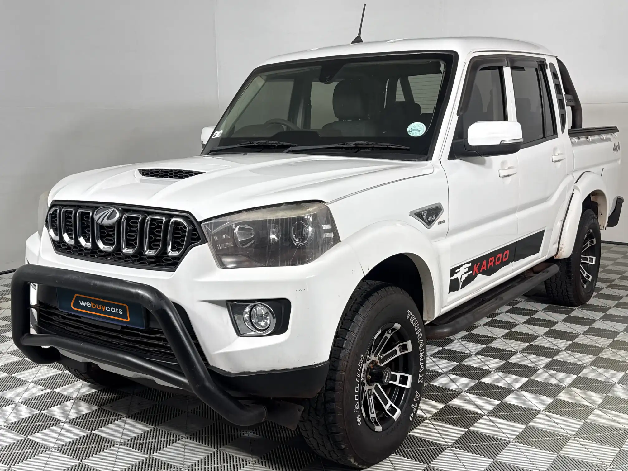 2020 Mahindra PIK UP