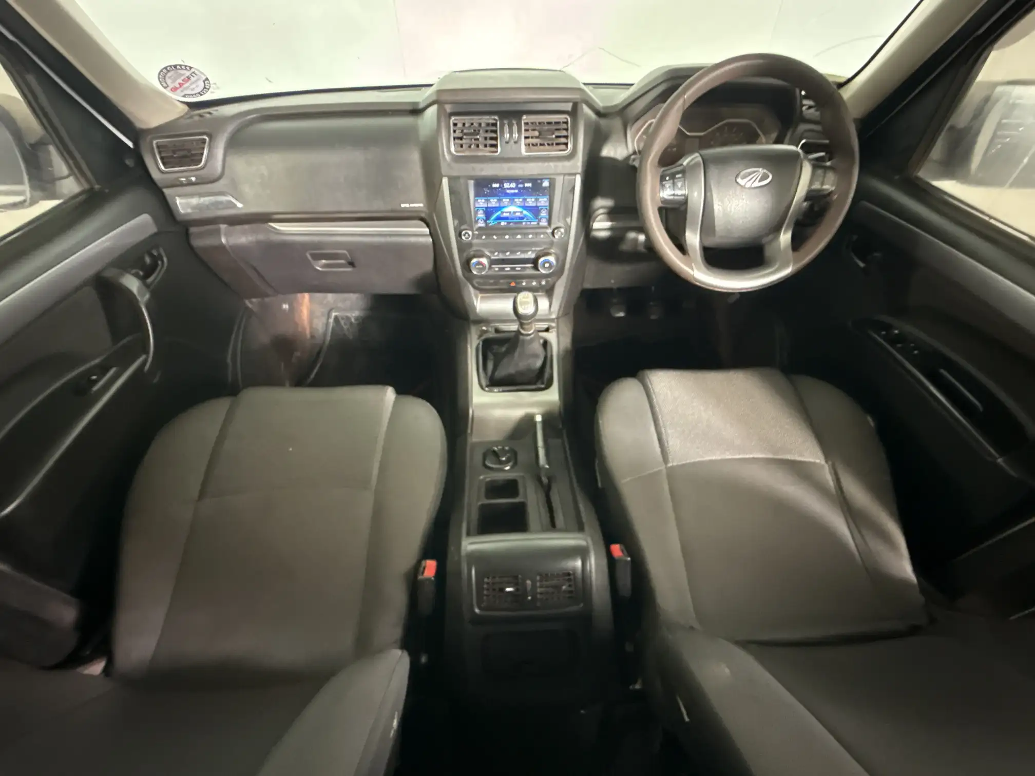Mahindra PIK UP