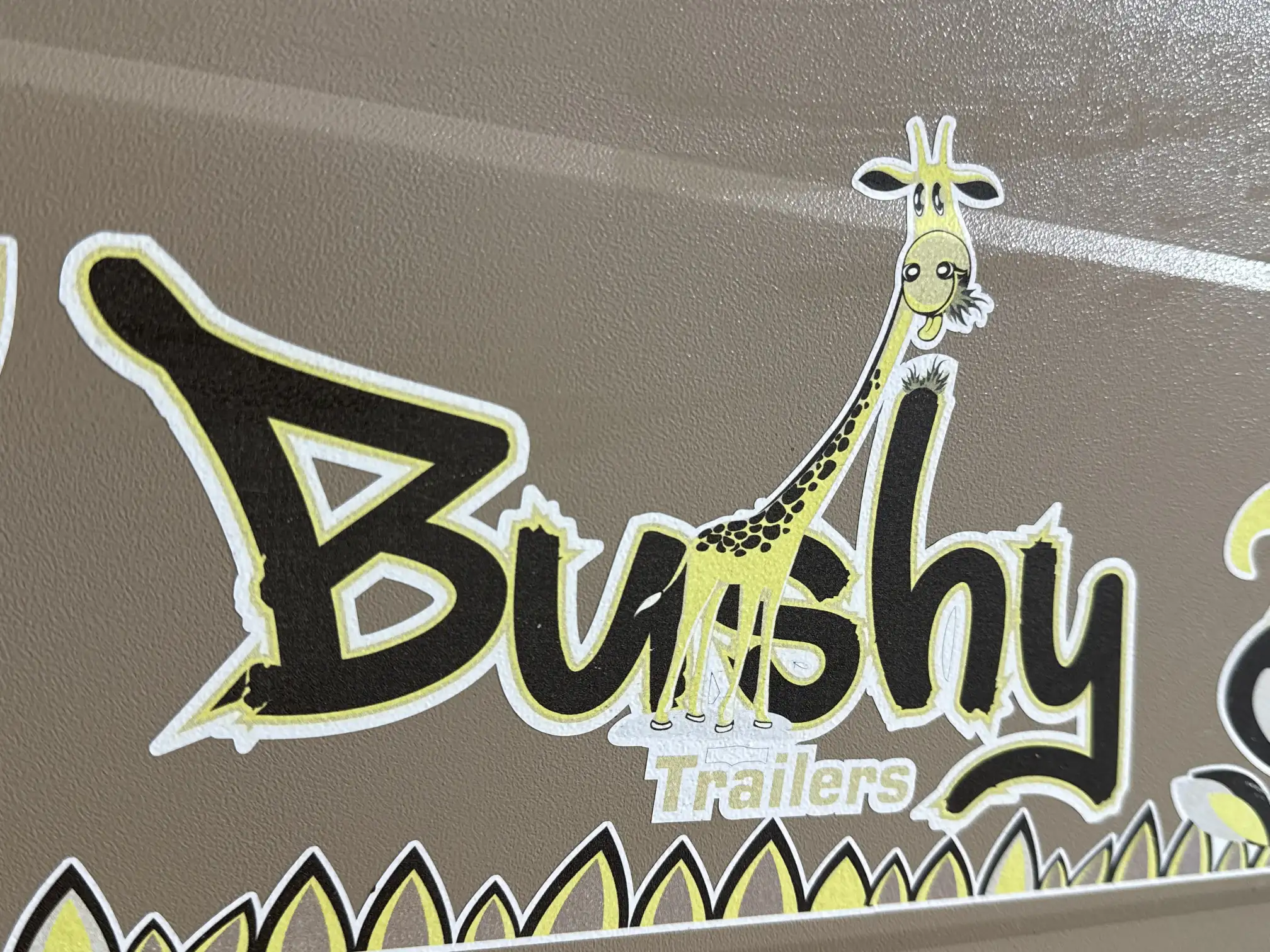 Trailer Mecca Bushy