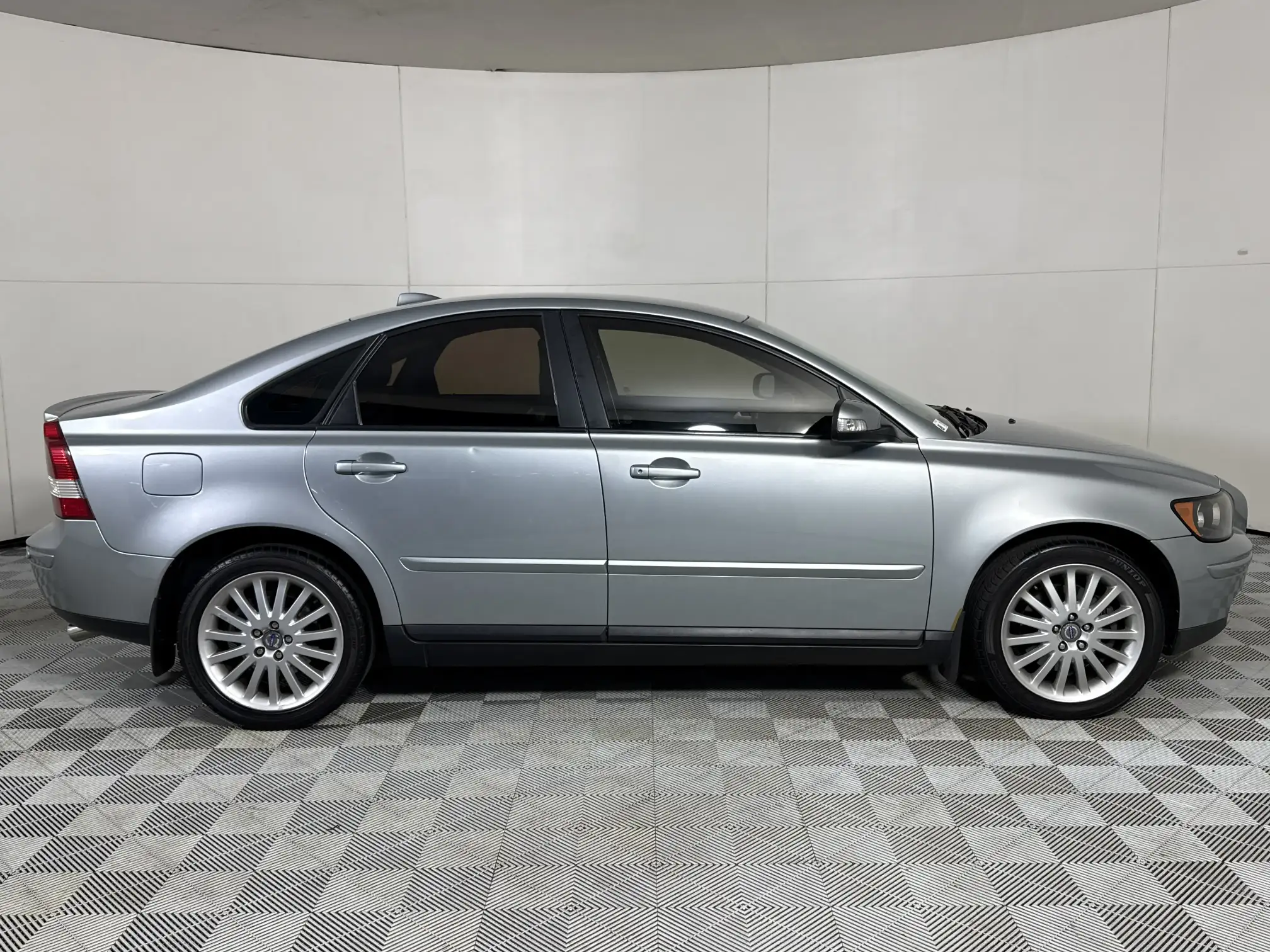 Volvo S40
