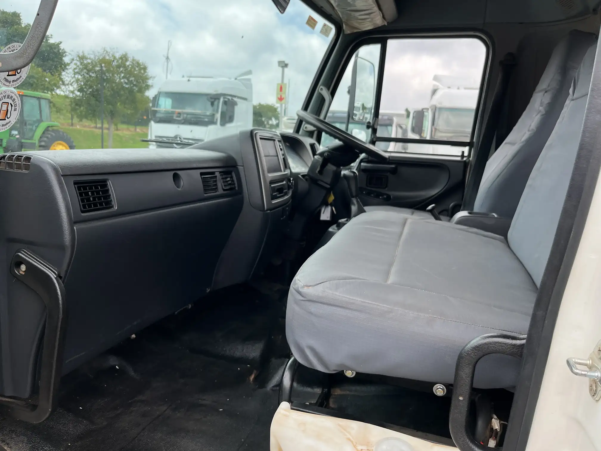Ud Trucks UD