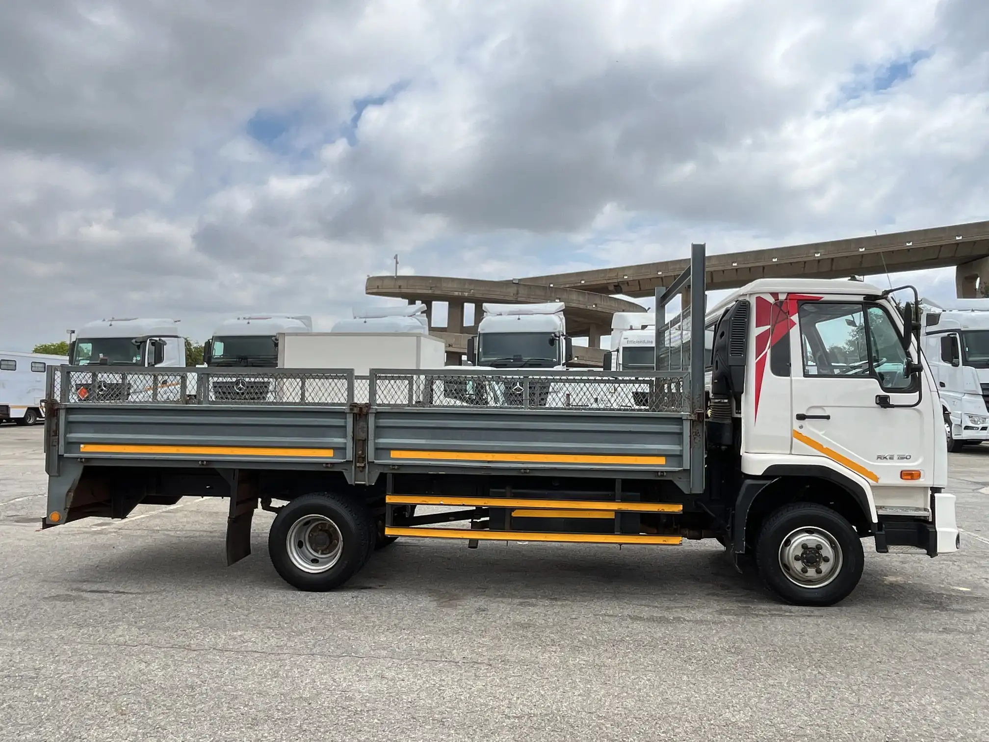 Ud Trucks UD