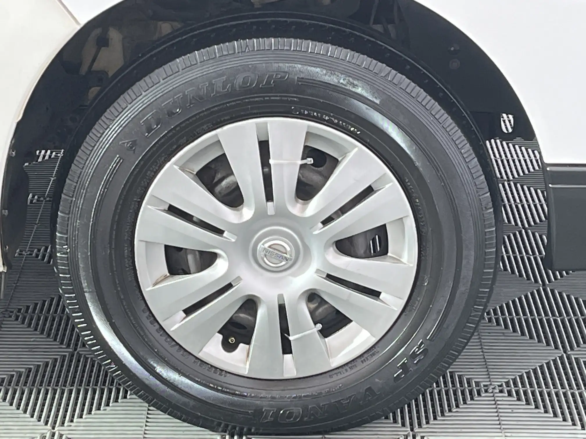 Nissan Nv350