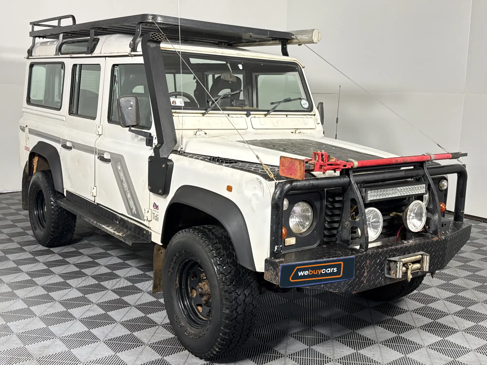 Land Rover Defender 110