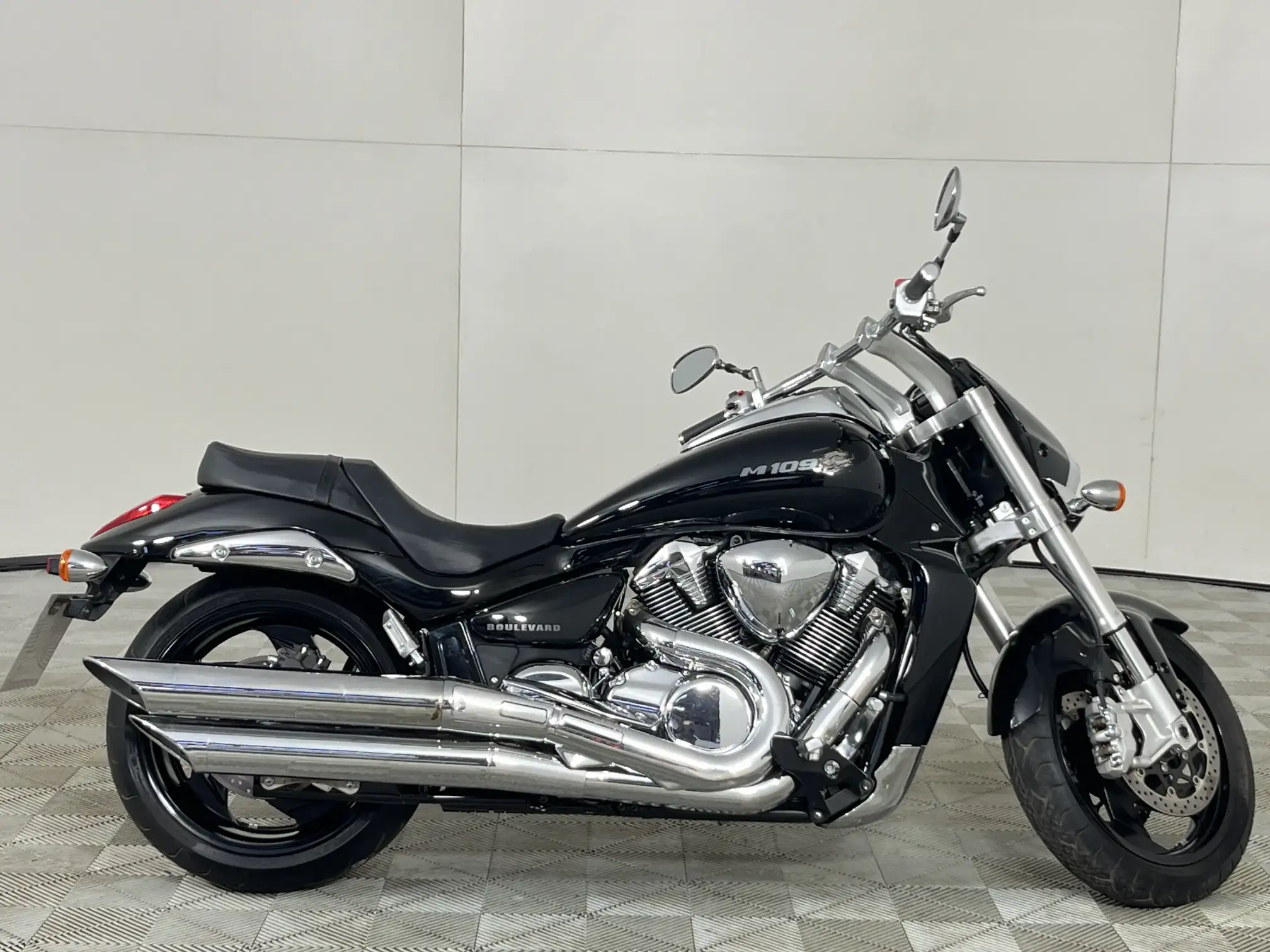 Suzuki Boulevard