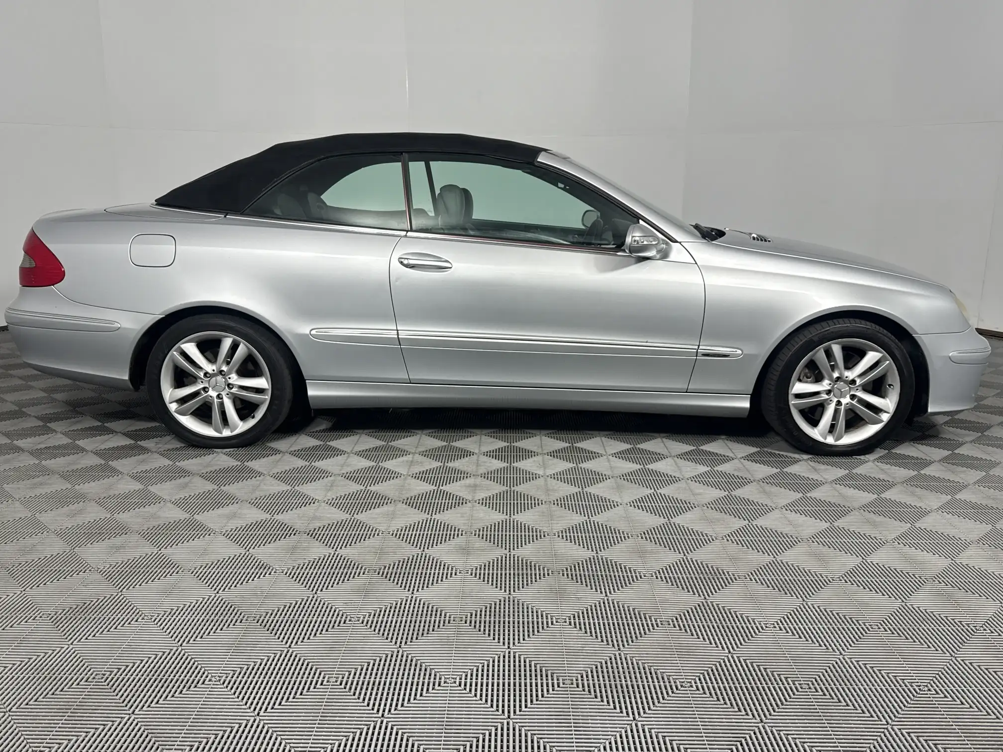 Mercedes-Benz CLK Class Cabriolet