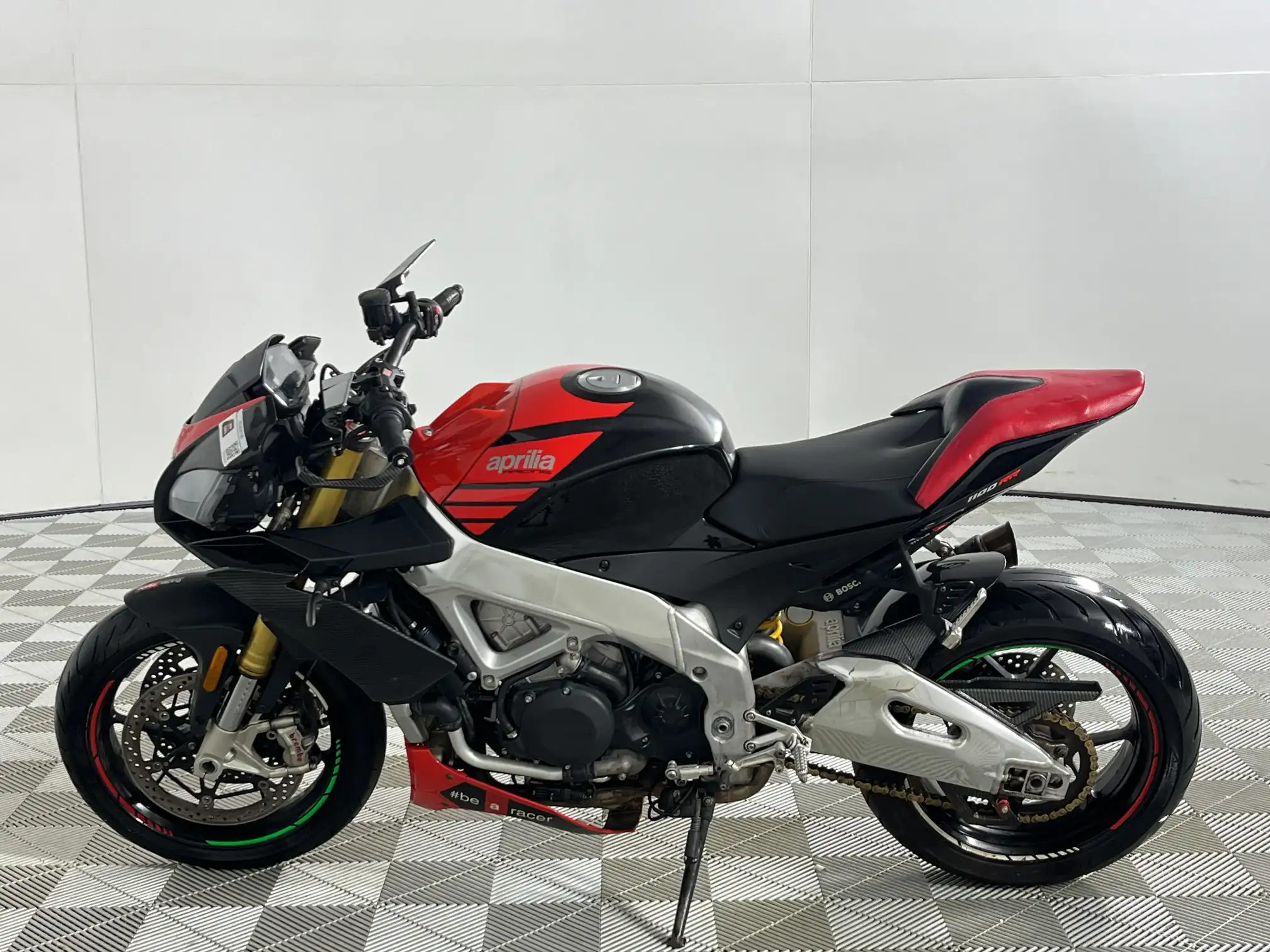 Aprilia Tuono