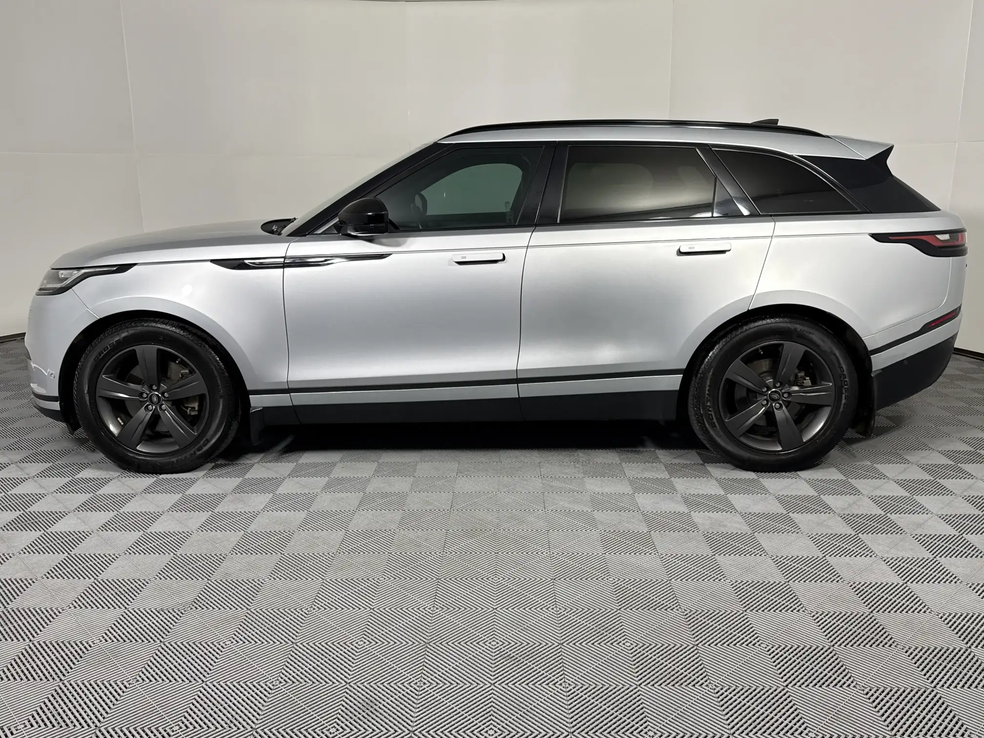 Land Rover Velar