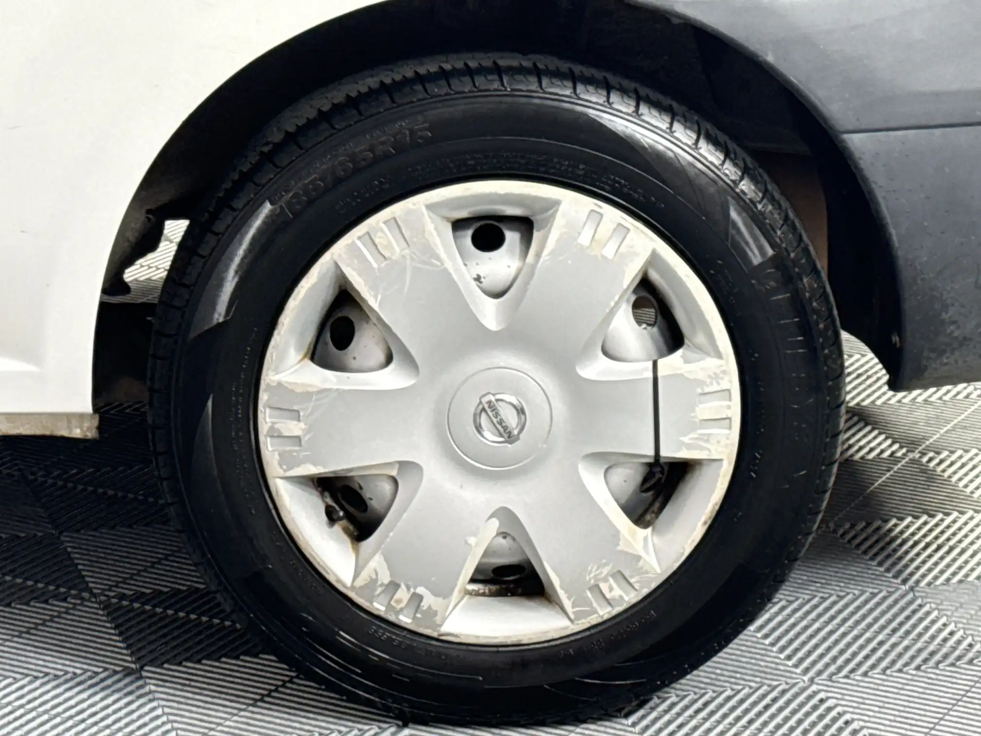 Nissan NP200
