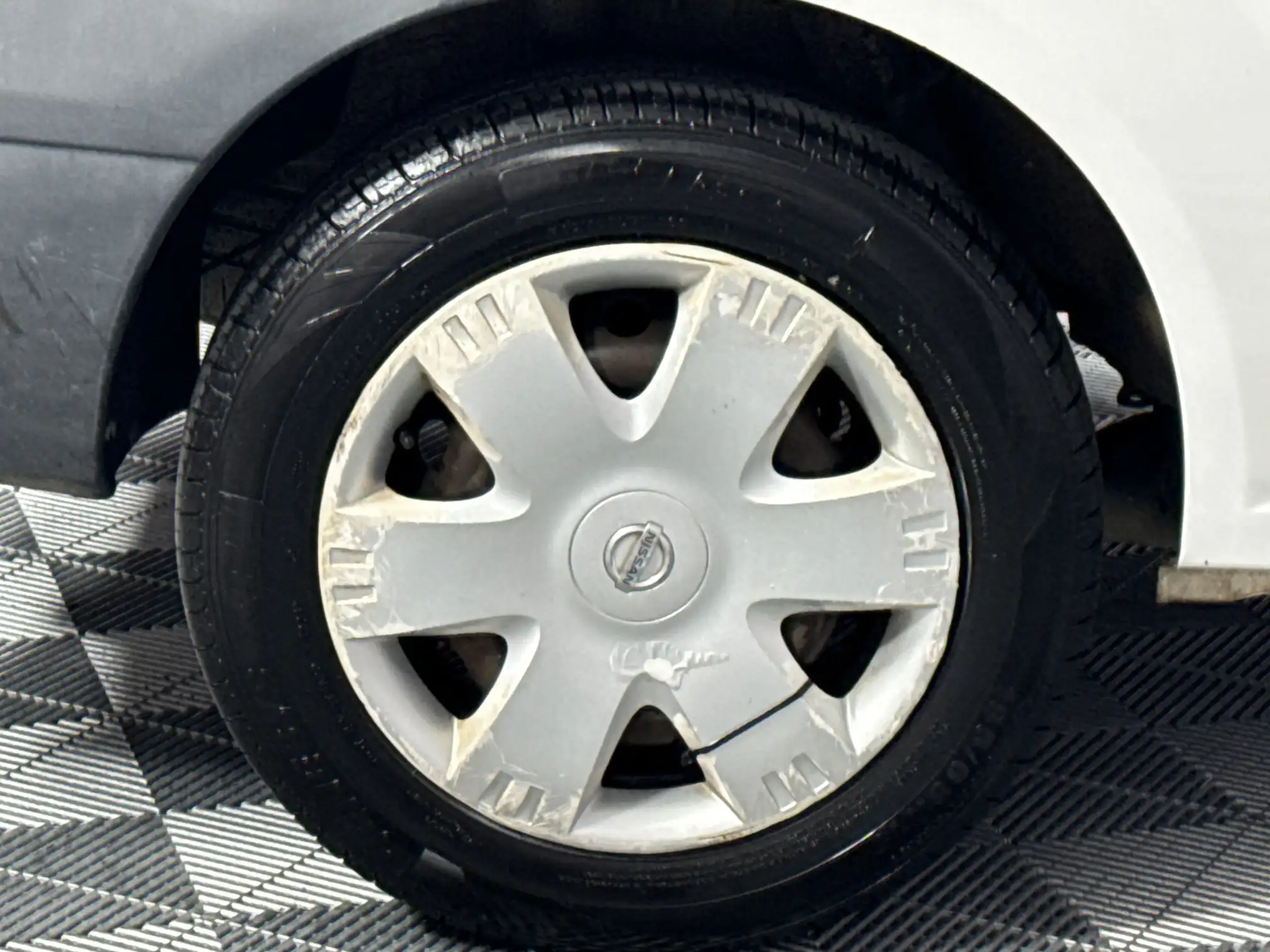 Nissan NP200