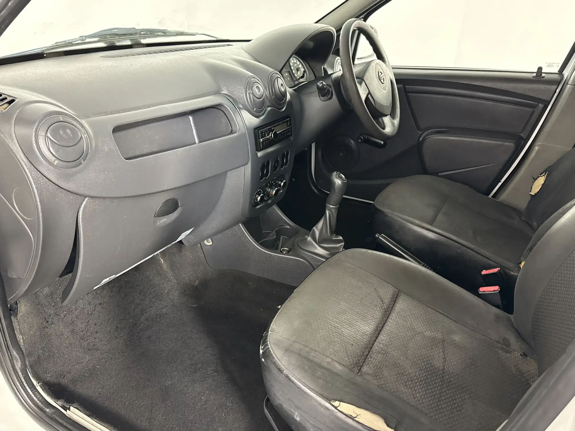 Nissan NP200