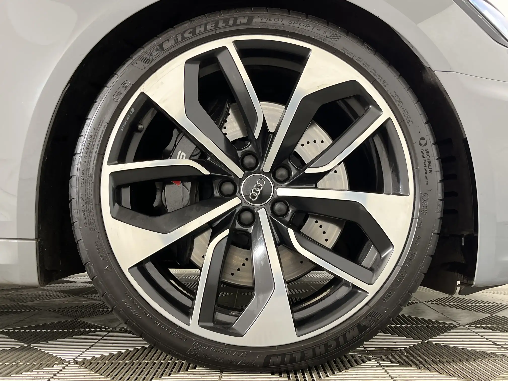 Audi RS4