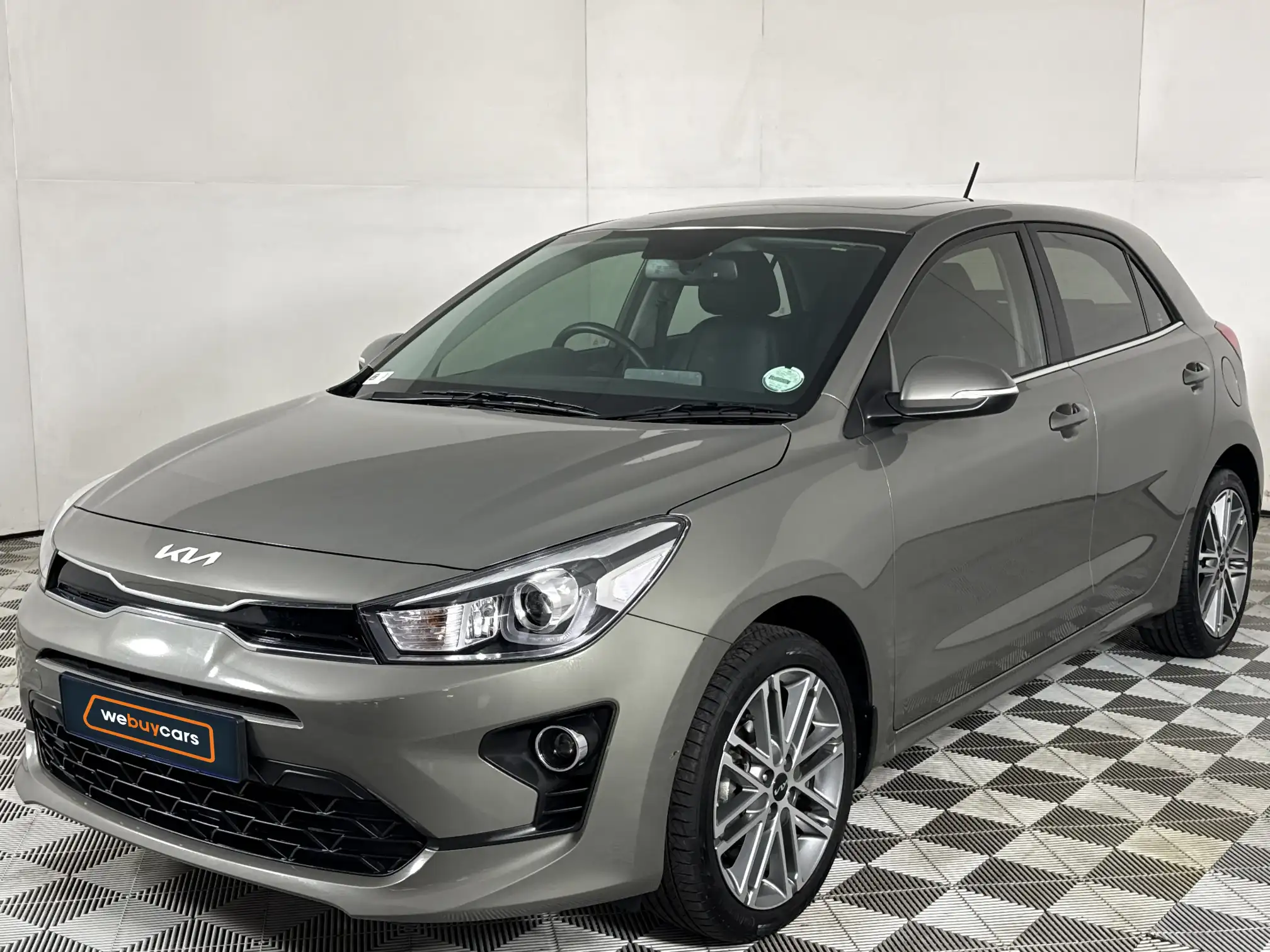 2023 KIA RIO
