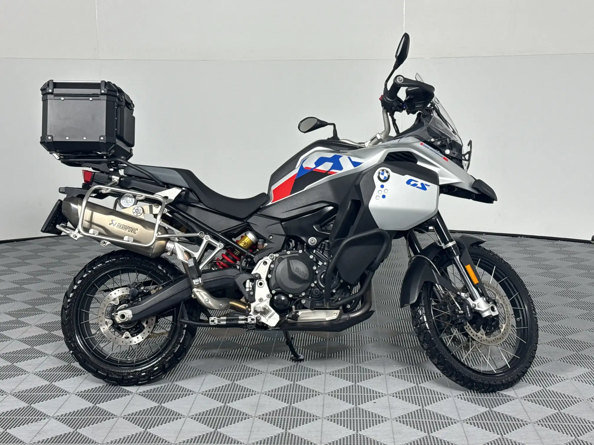 2024 BMW F Series