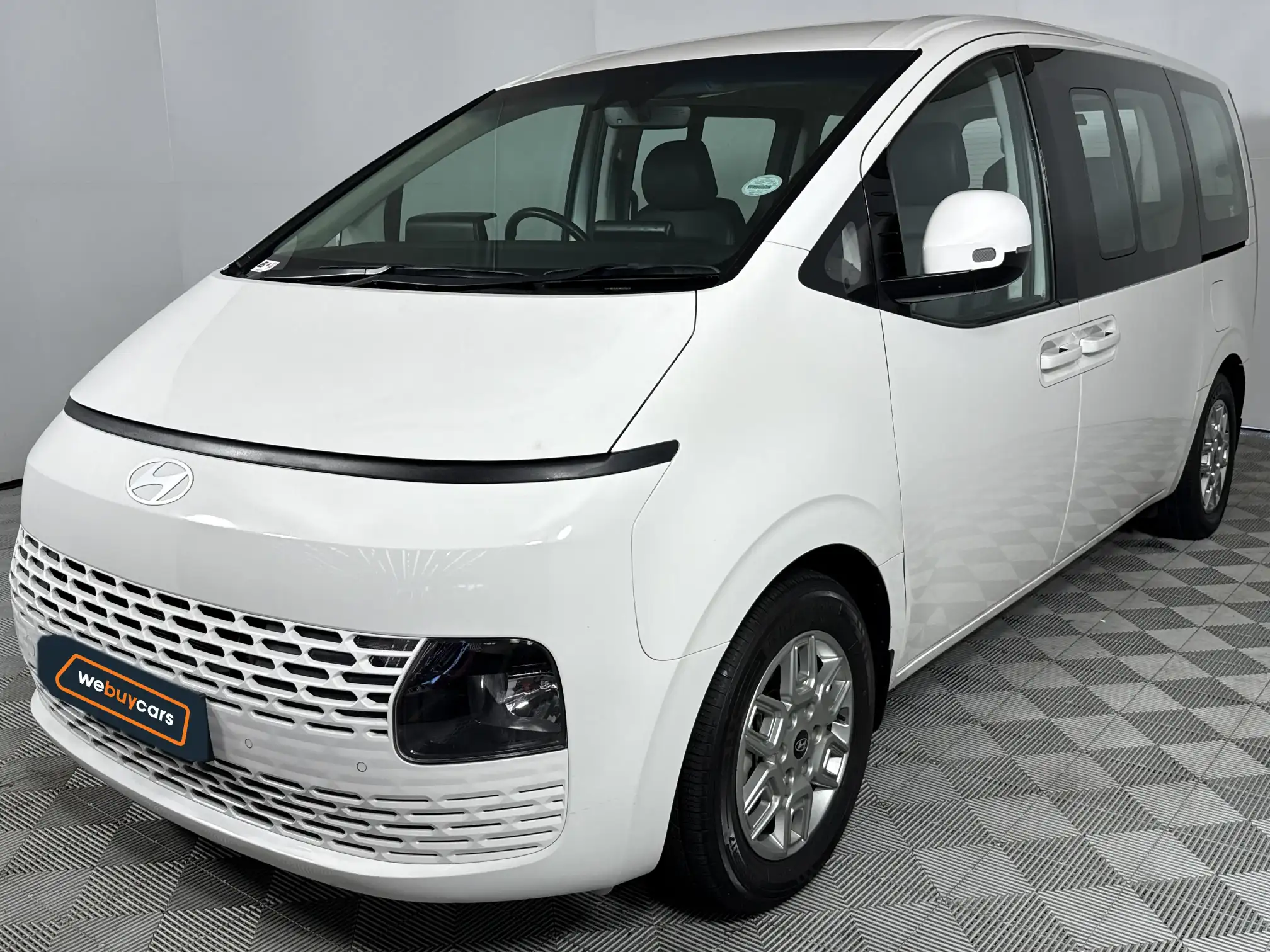 2024 Hyundai Staria
