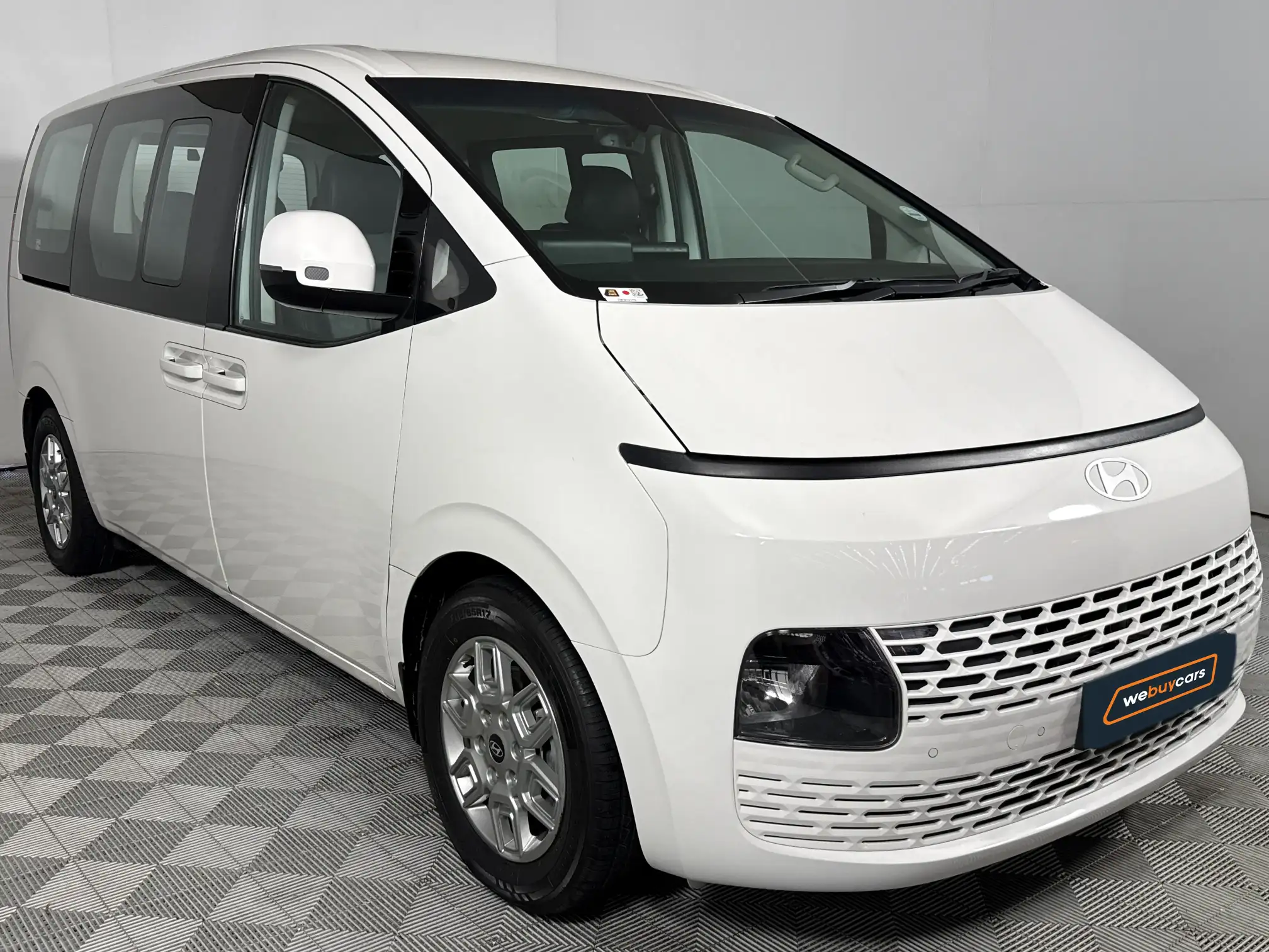 Hyundai Staria