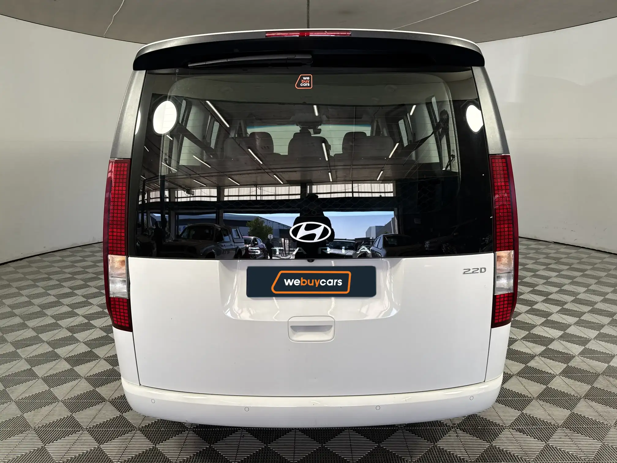 Hyundai Staria