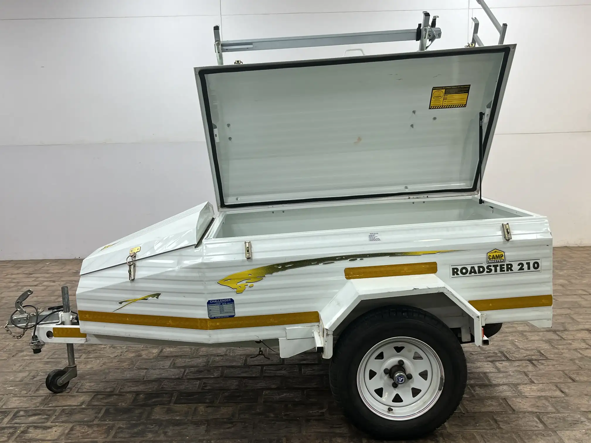 Campmaster Roadster