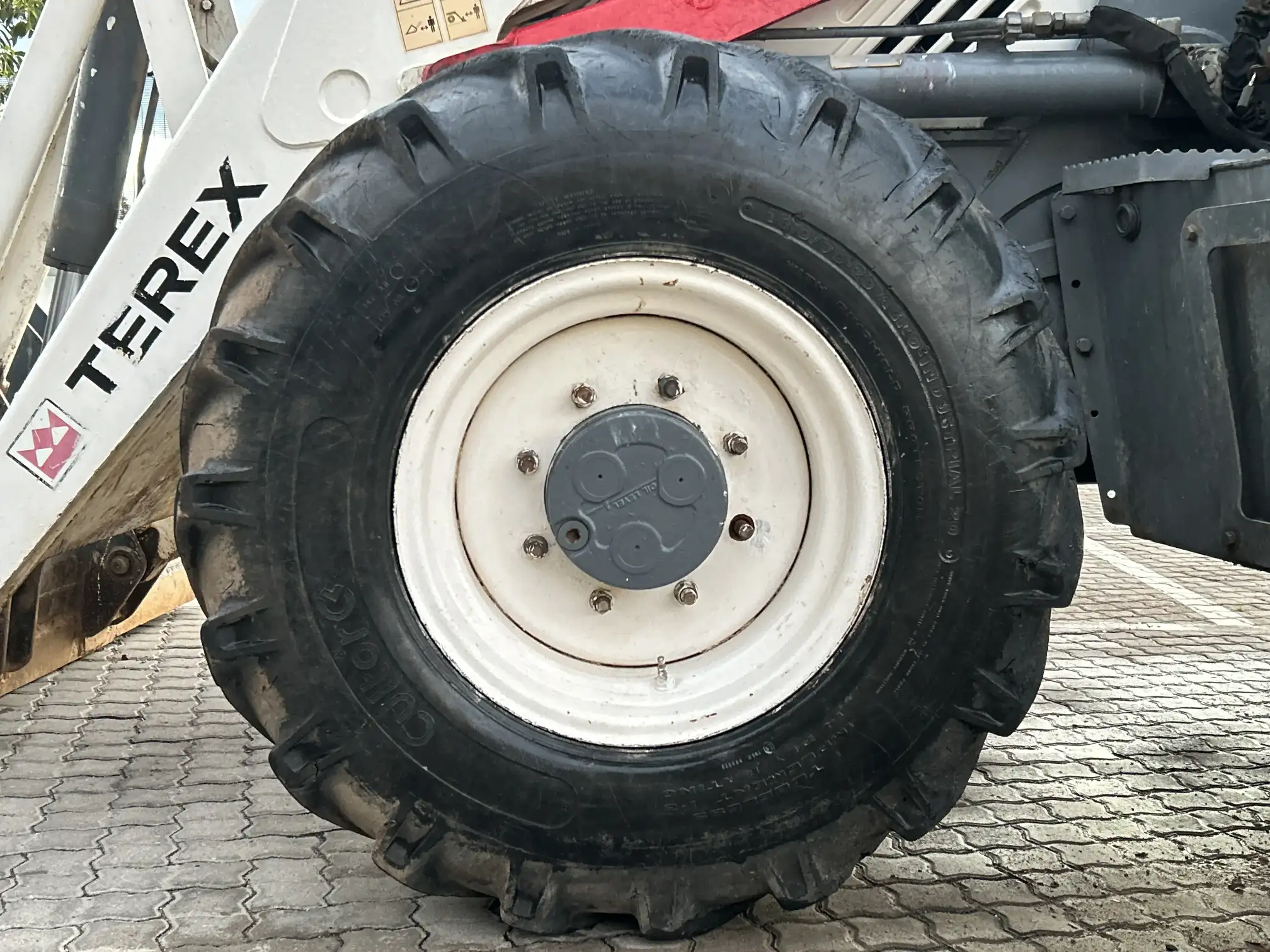 Terex TLB840