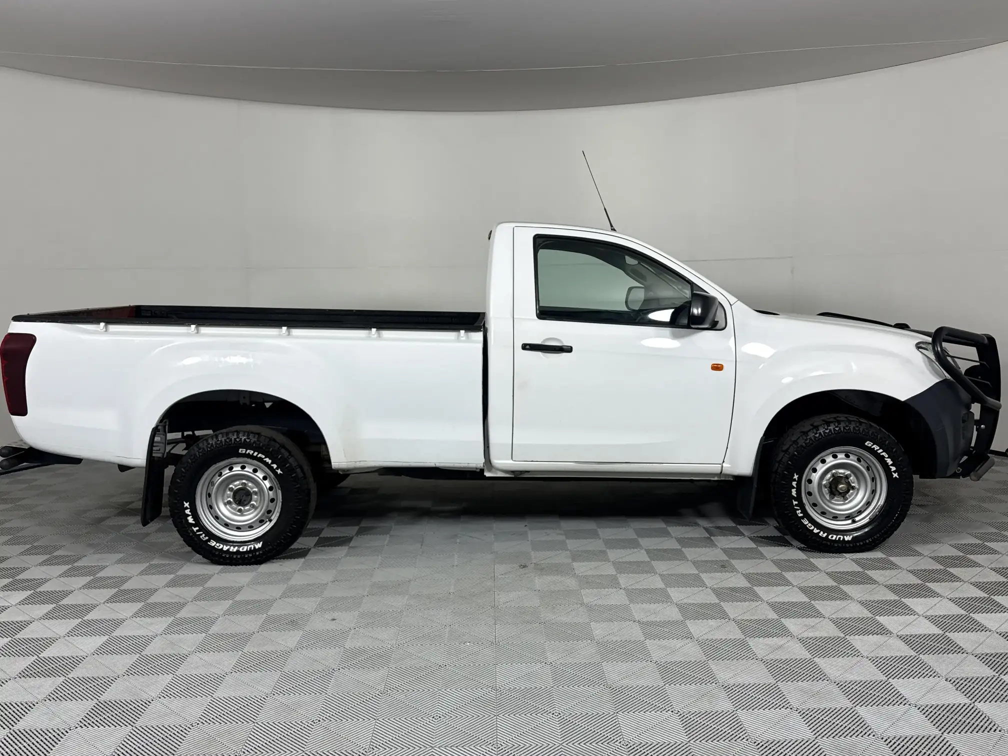 Isuzu KB
