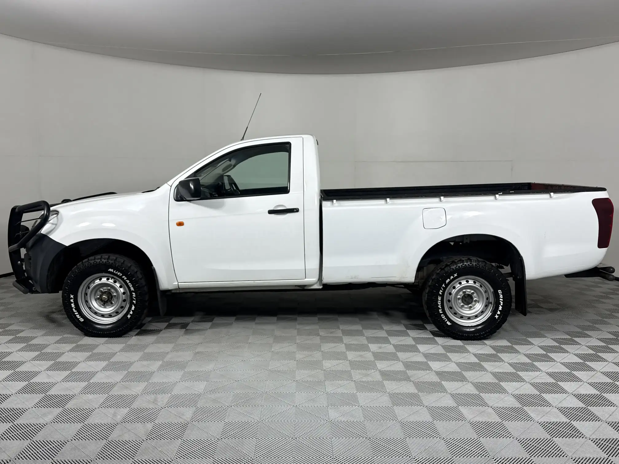 Isuzu KB
