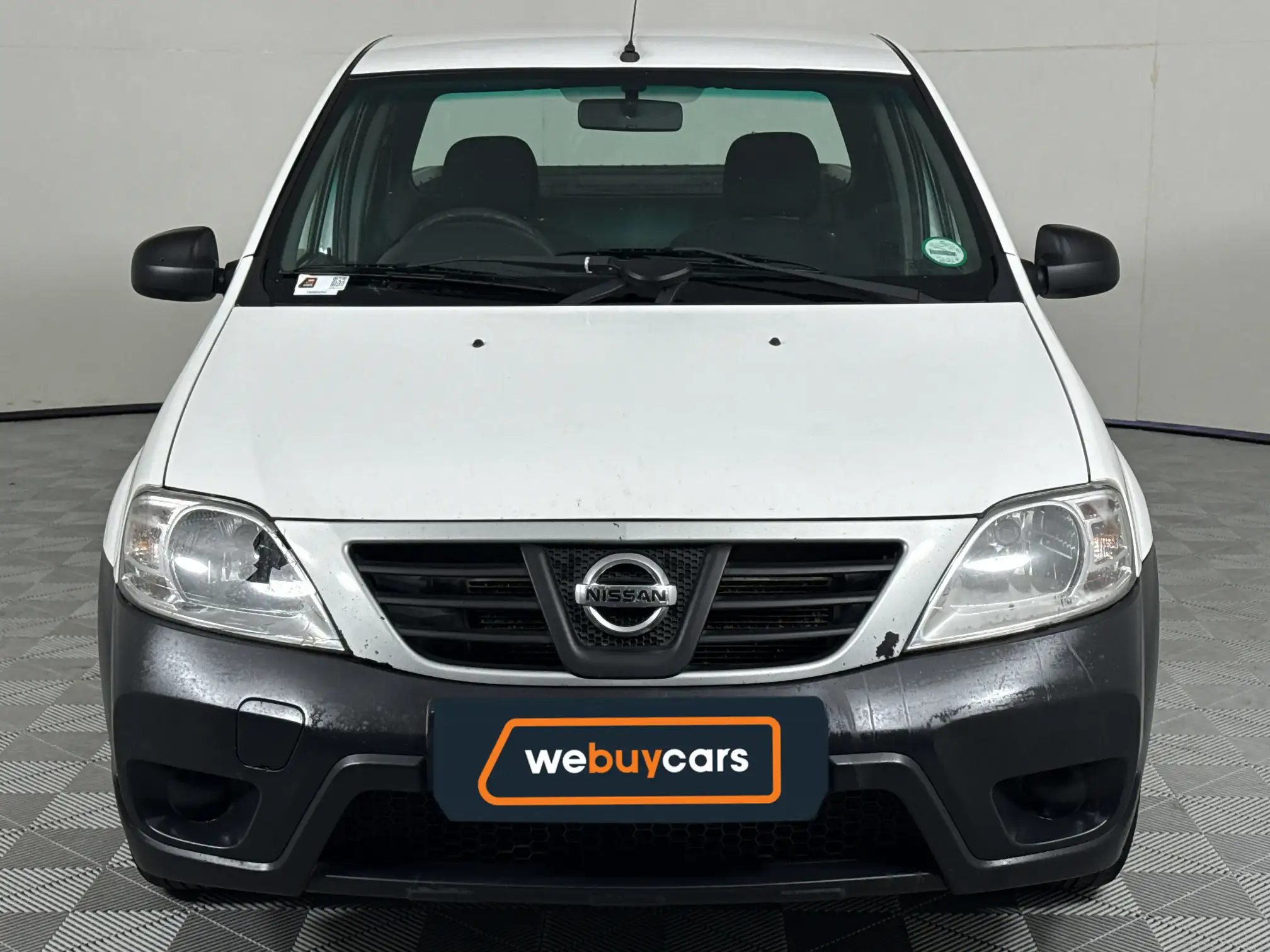 Nissan NP200