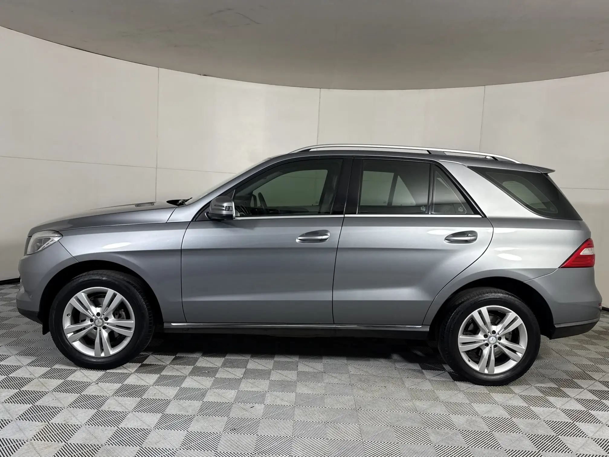 Mercedes-Benz M Class