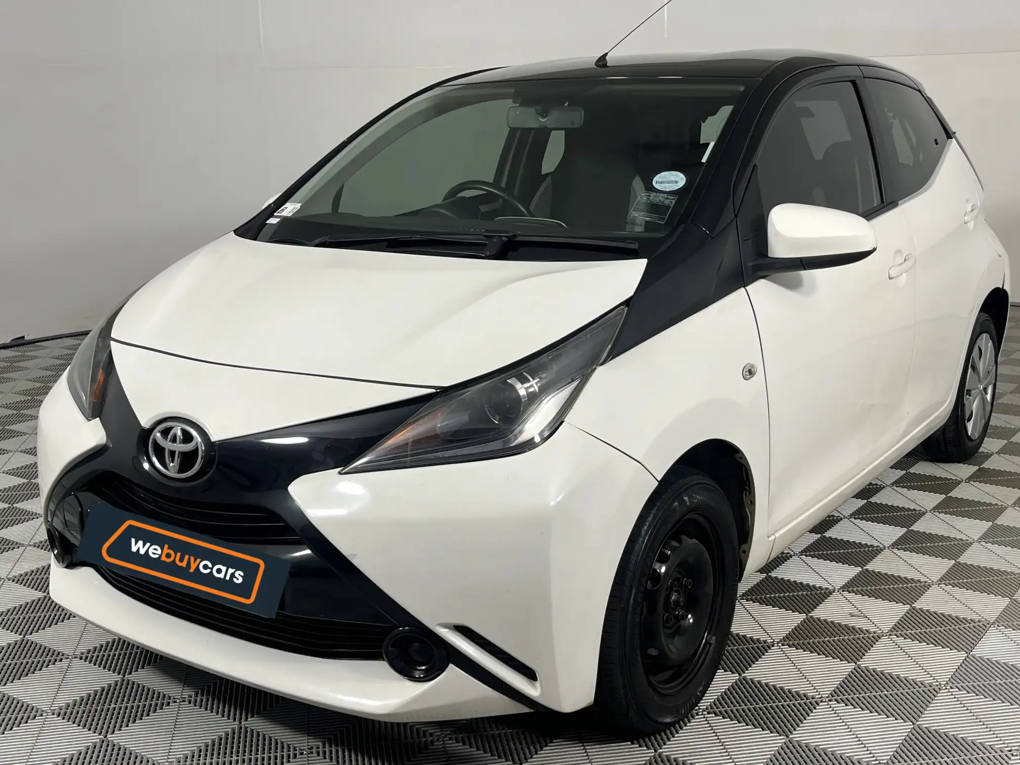 2016 Toyota Aygo 1.0 X- Play (5dr) at Silver Lakes (GP) for sale Rundefined