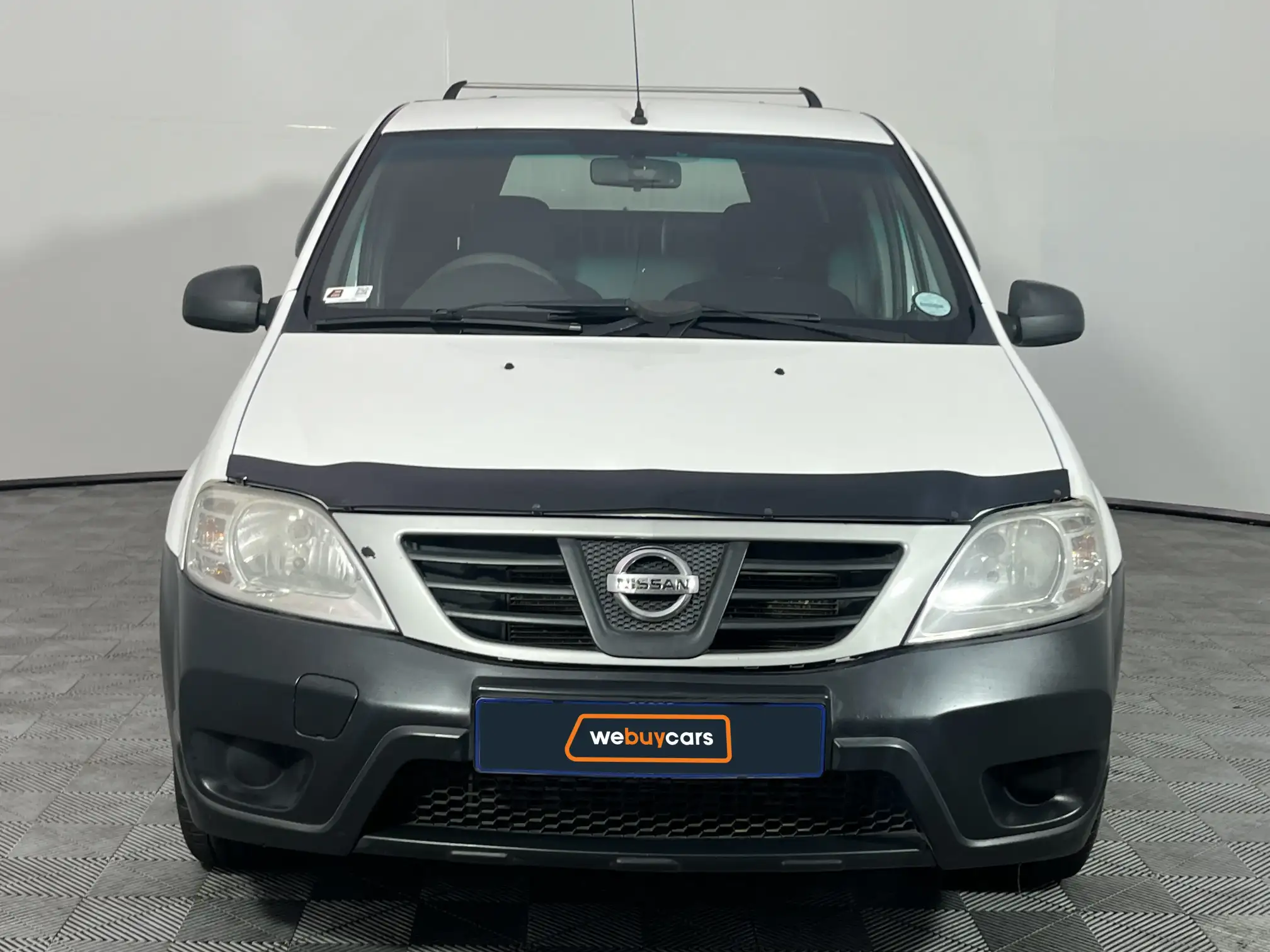 Nissan NP200