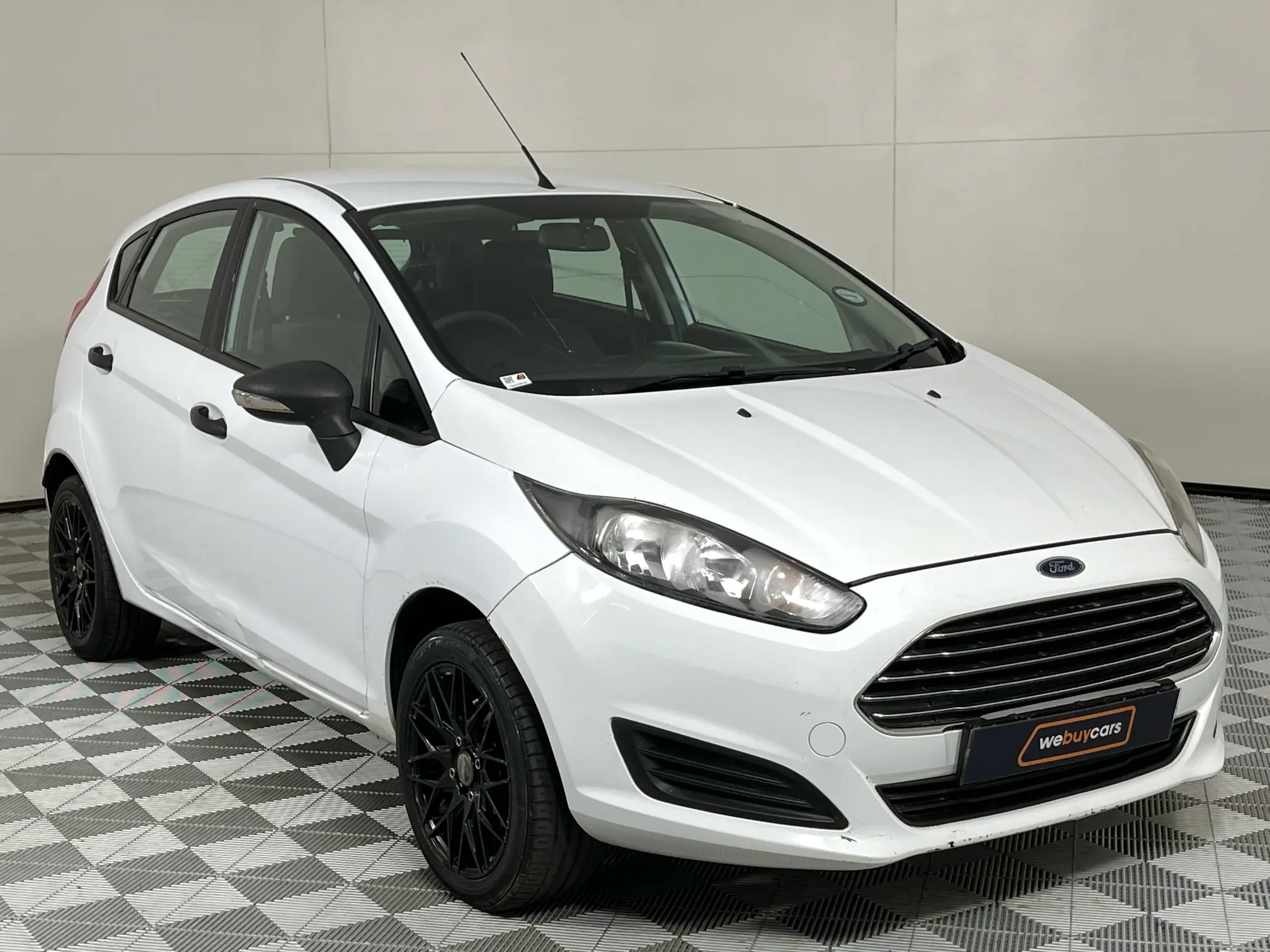 Used 2017 Ford Fiesta 1.0 EcoBoost Ambiente 5-Door for sale | WeBuyCars