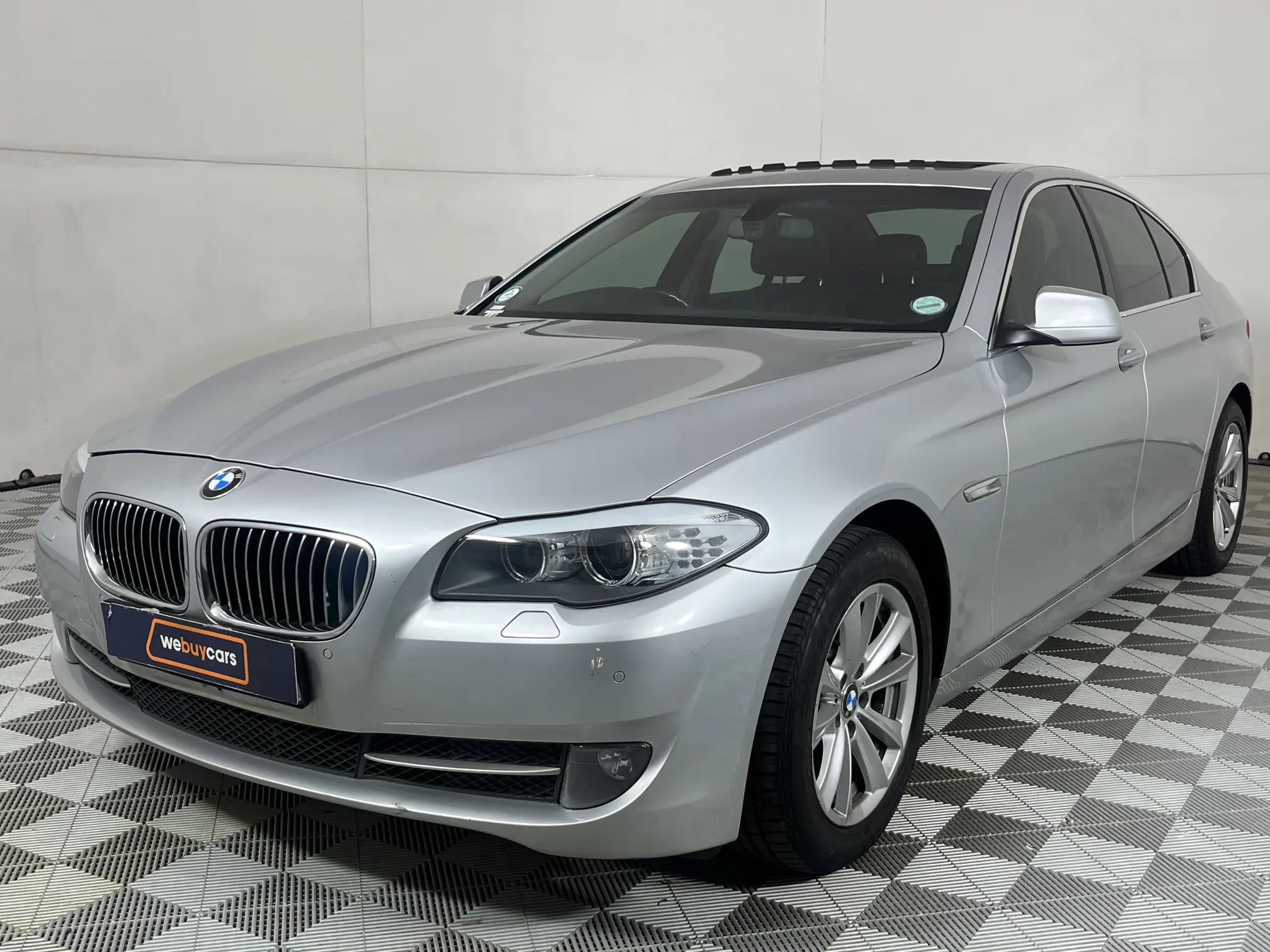 2013 BMW 5 Series 520d Auto Exlusive (F10)