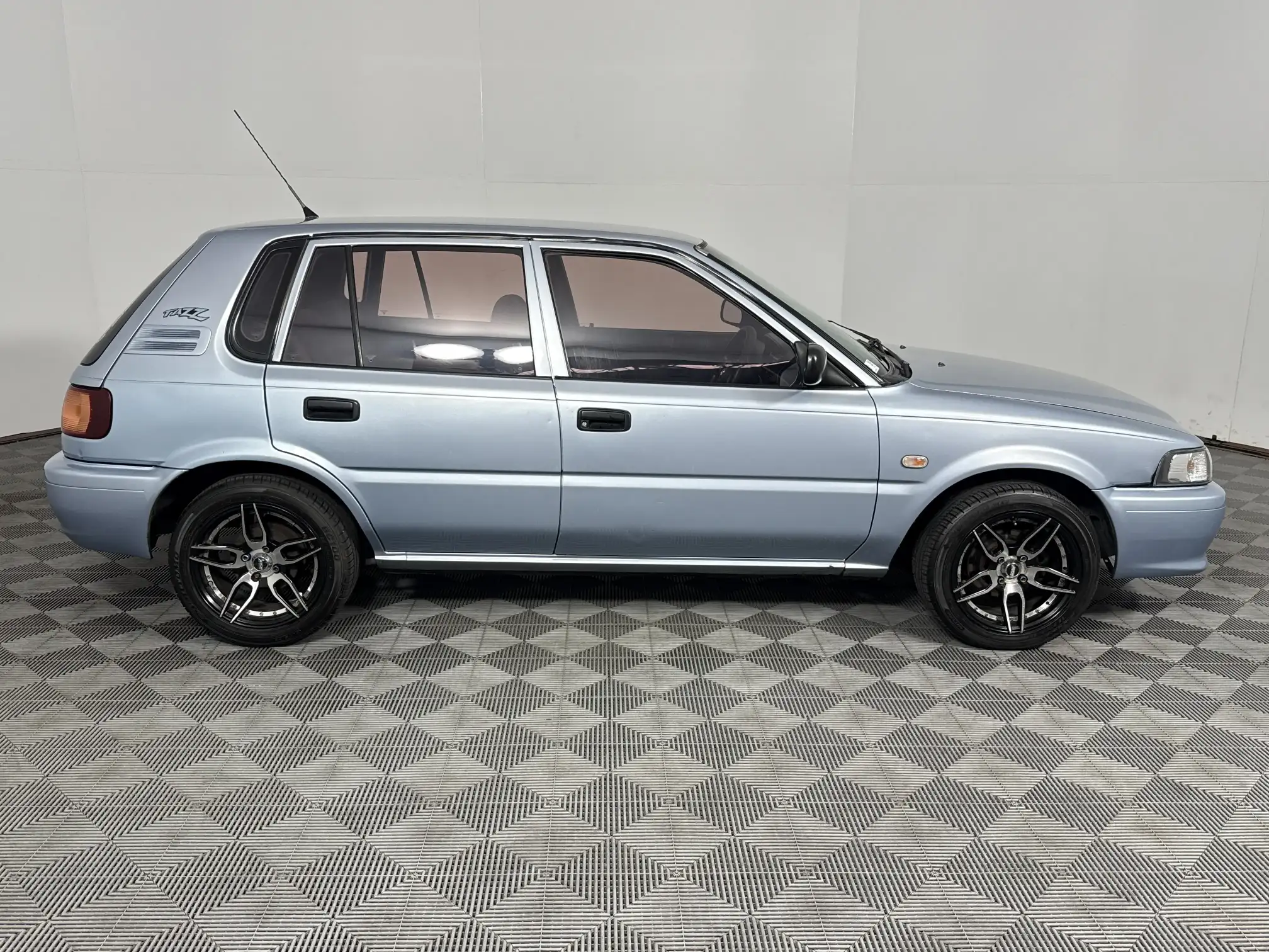 Toyota Tazz