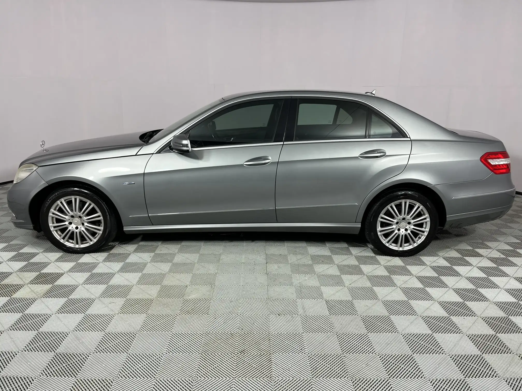 Mercedes-Benz E Class Sedan