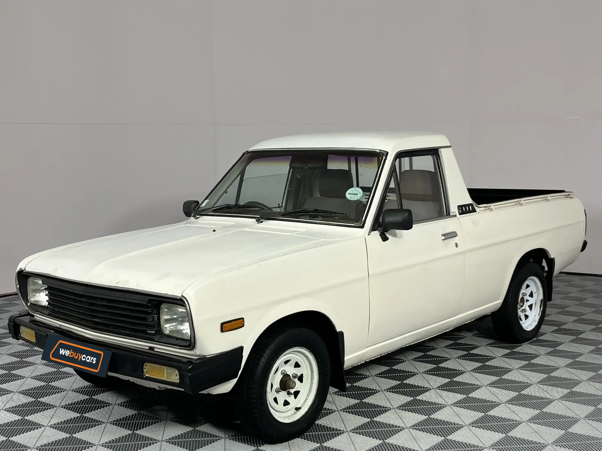 Nissan 1400