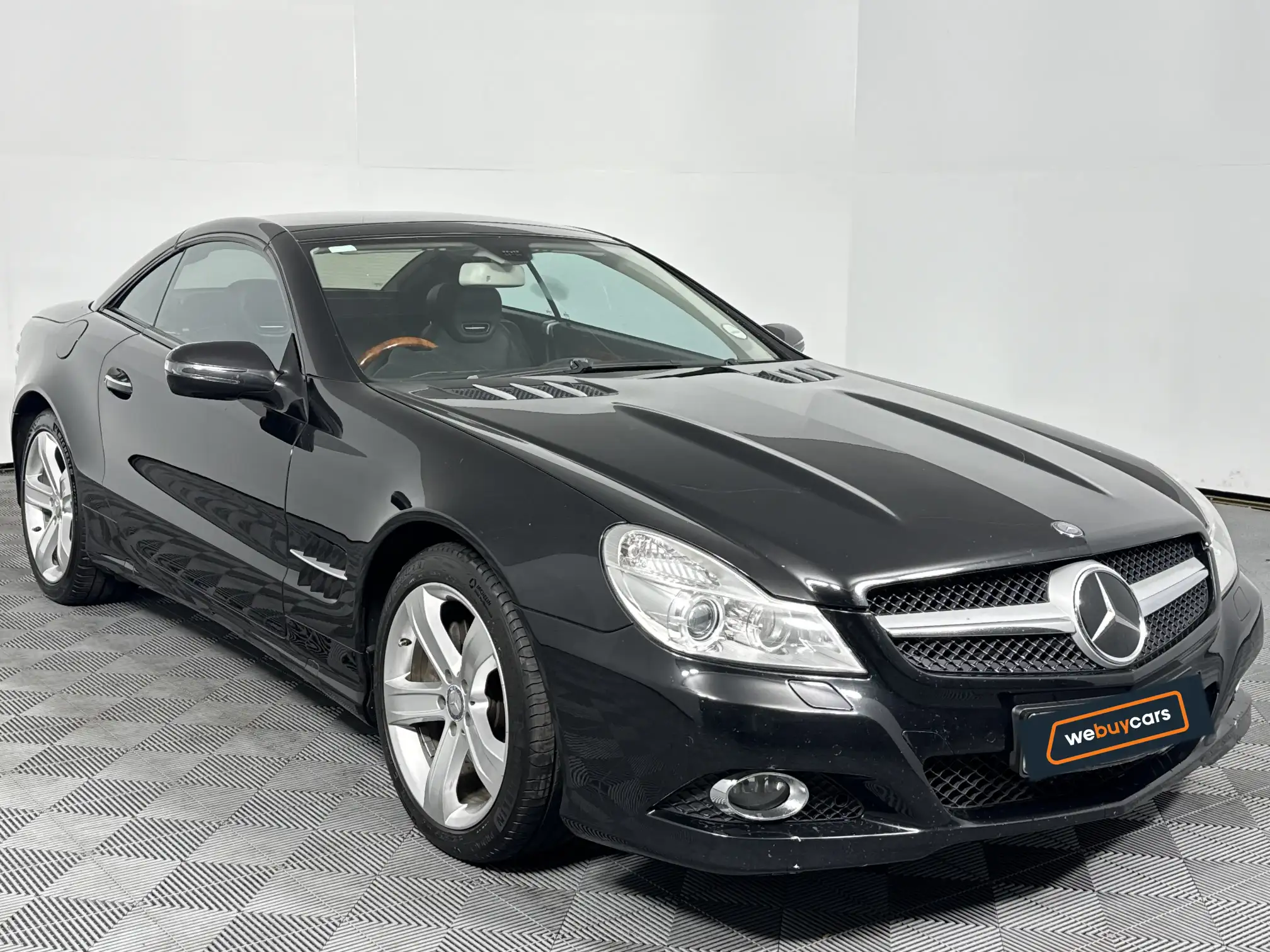 Mercedes-Benz SL Class Cabriolet