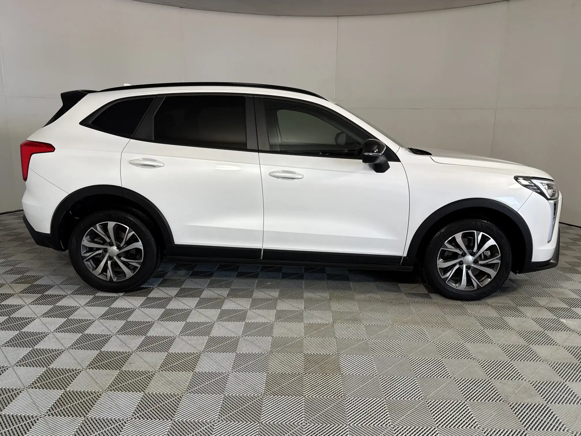 Haval Jolion