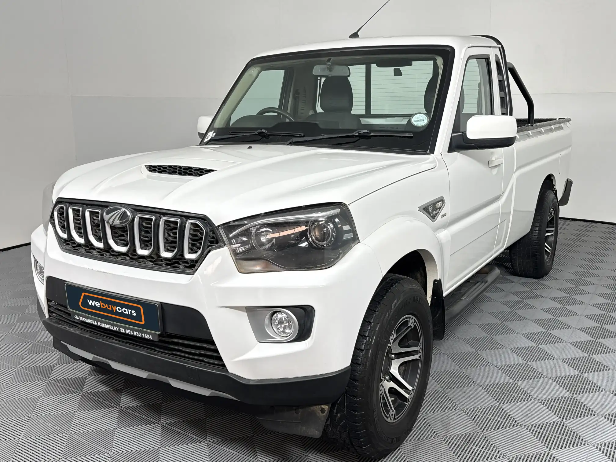 2023 Mahindra PIK UP