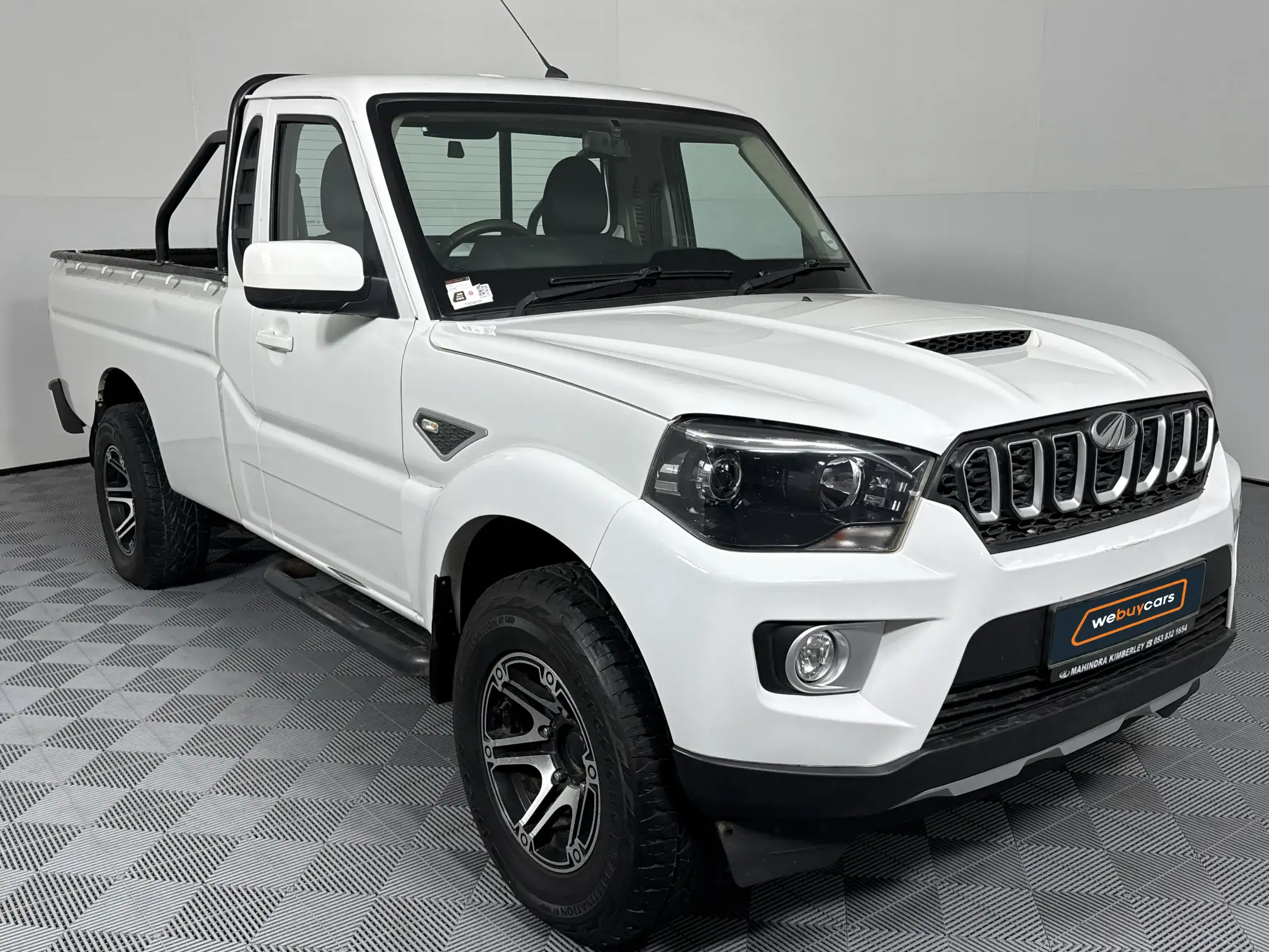 Mahindra PIK UP
