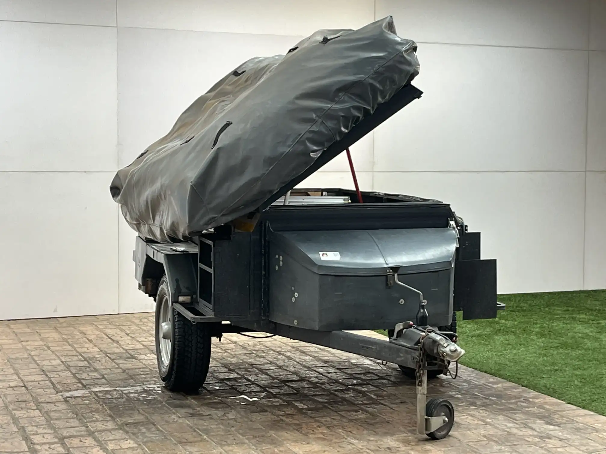 Echo Roadster