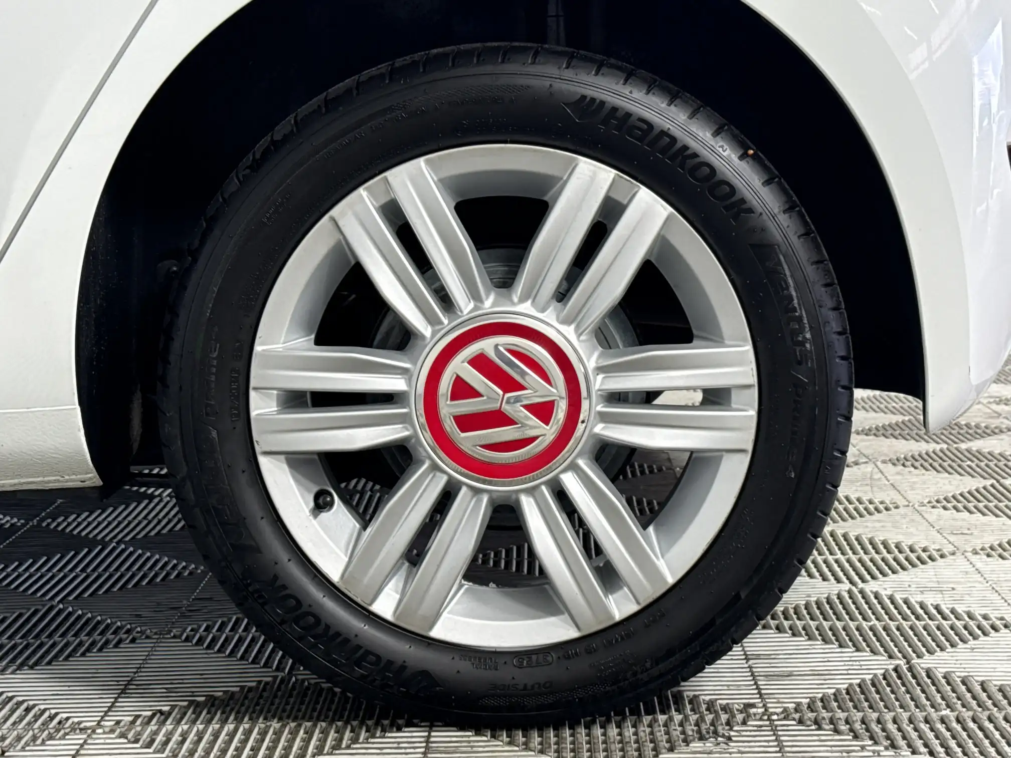 Volkswagen UP