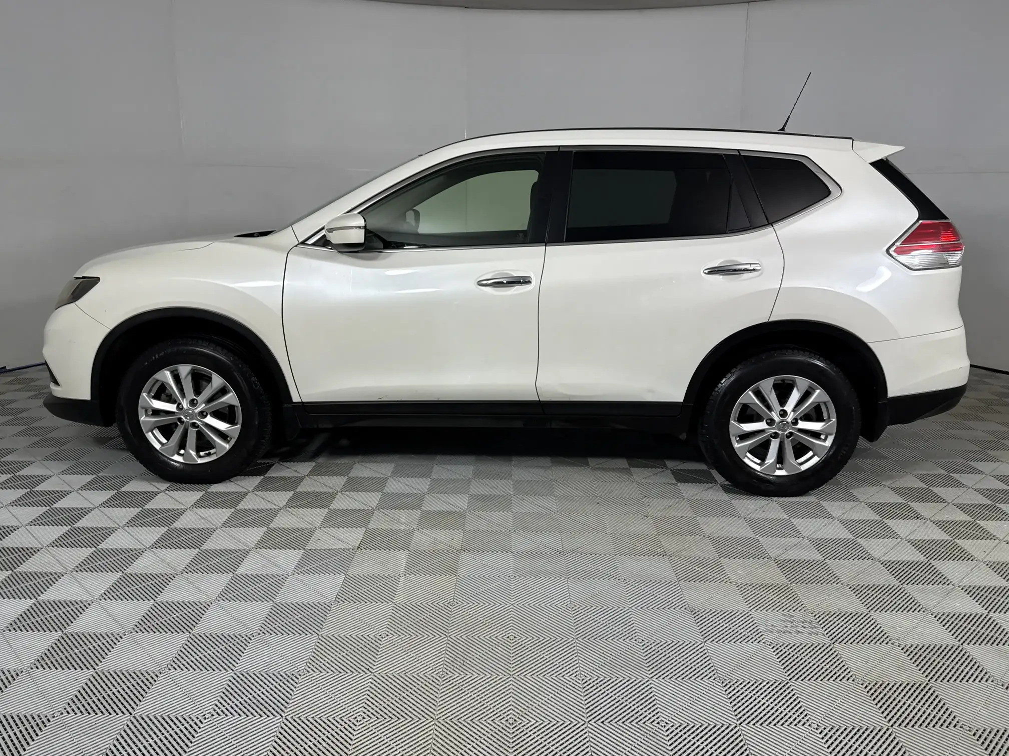 Nissan X Trail