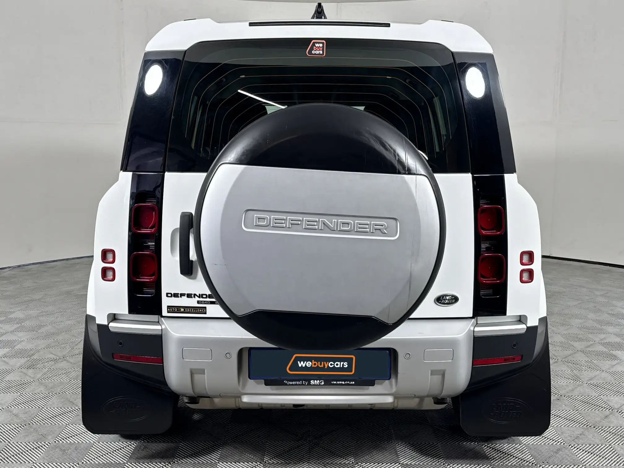 Land Rover Defender 110