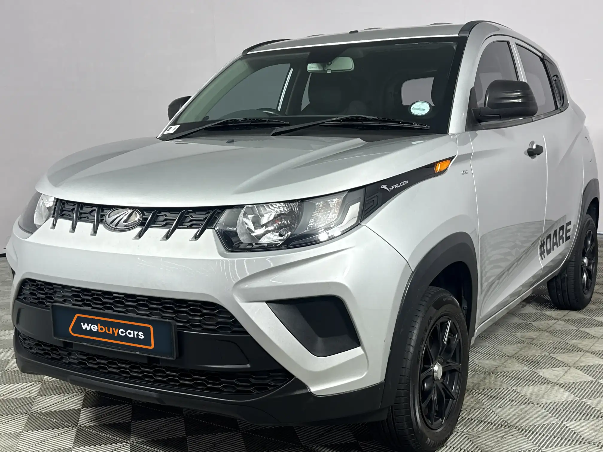 2020 Mahindra KUV 100