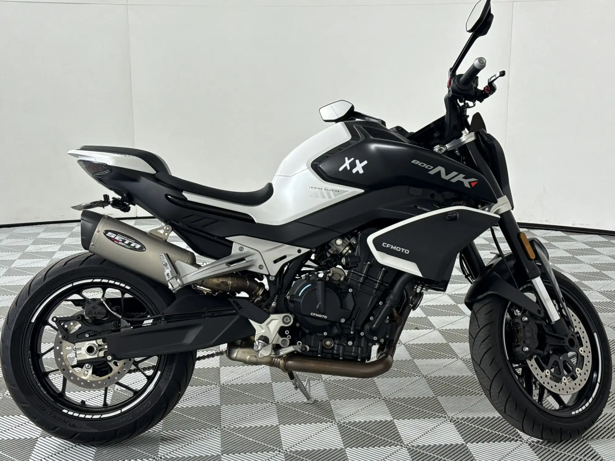 Zhejiang Cf Moto 800 NK