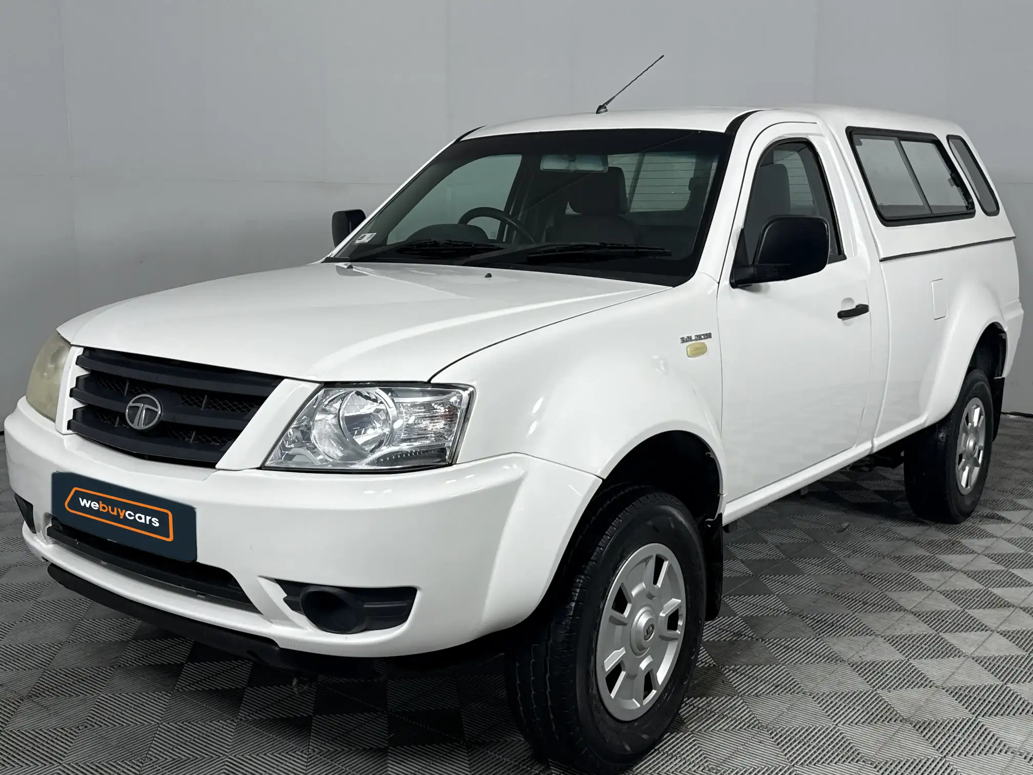 2013 Tata Xenon