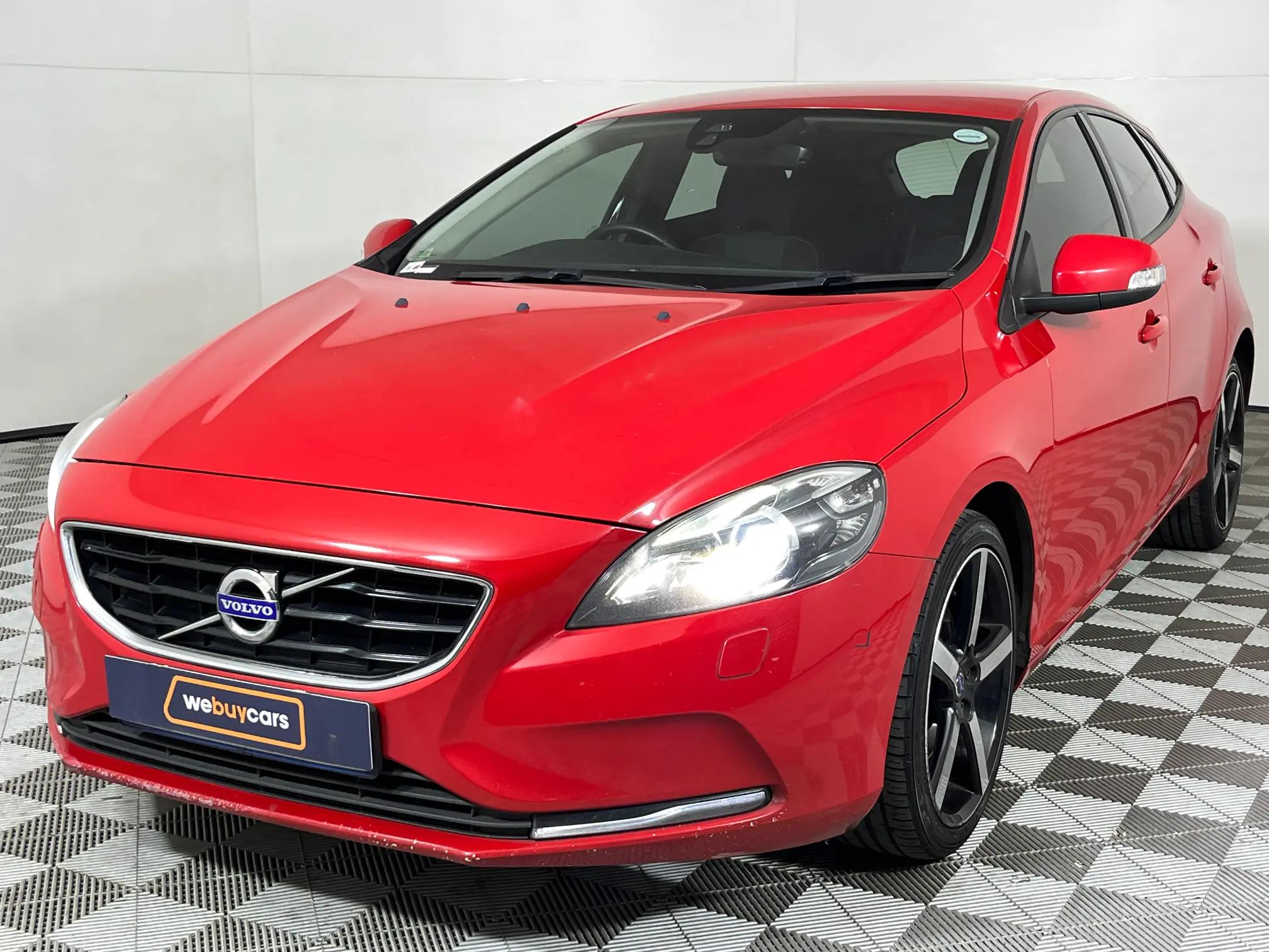 volvo-v40-t3-kinetic-for-sale-r-127-900-carfind-co-za