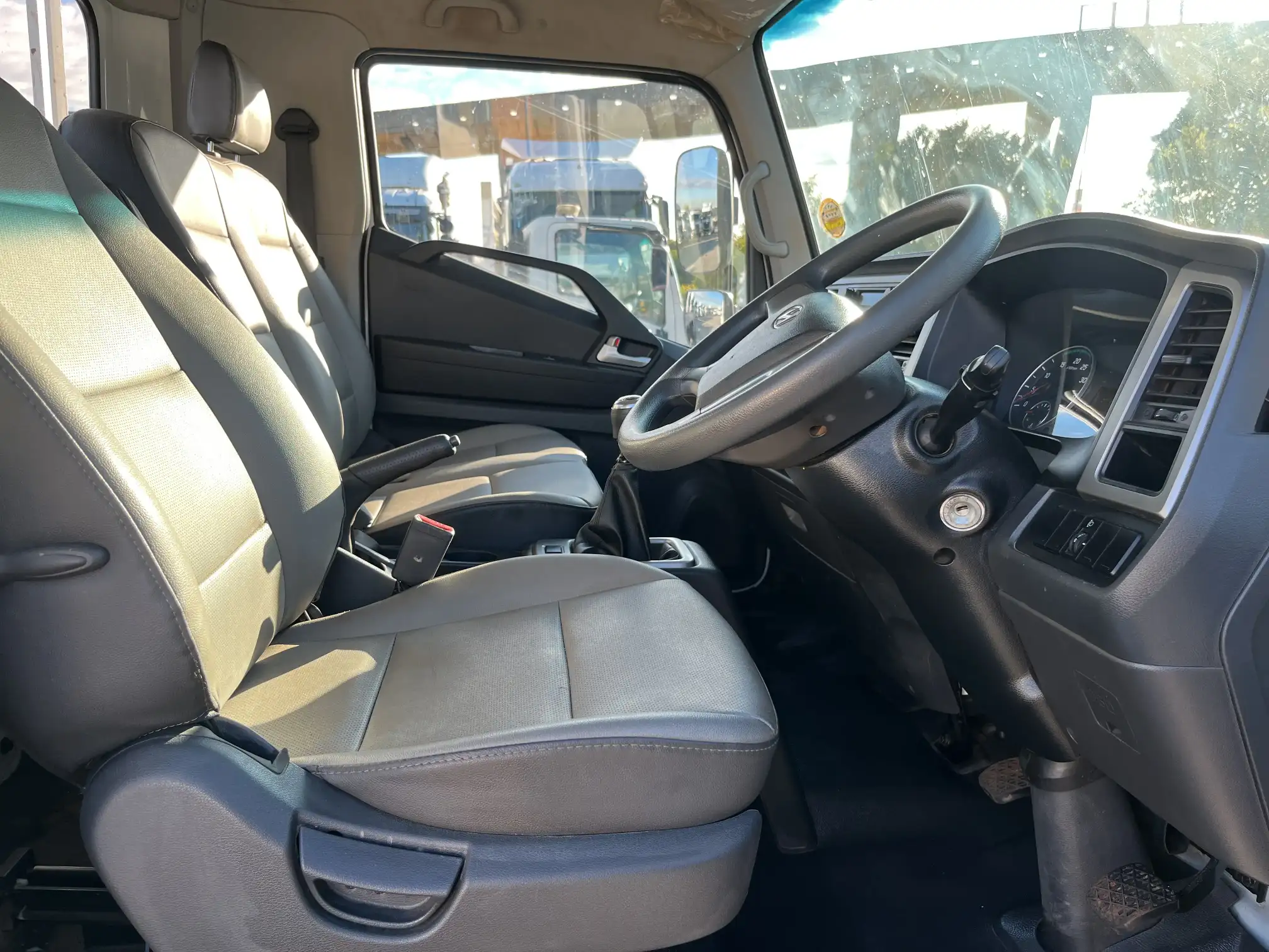 Hyundai EX-8