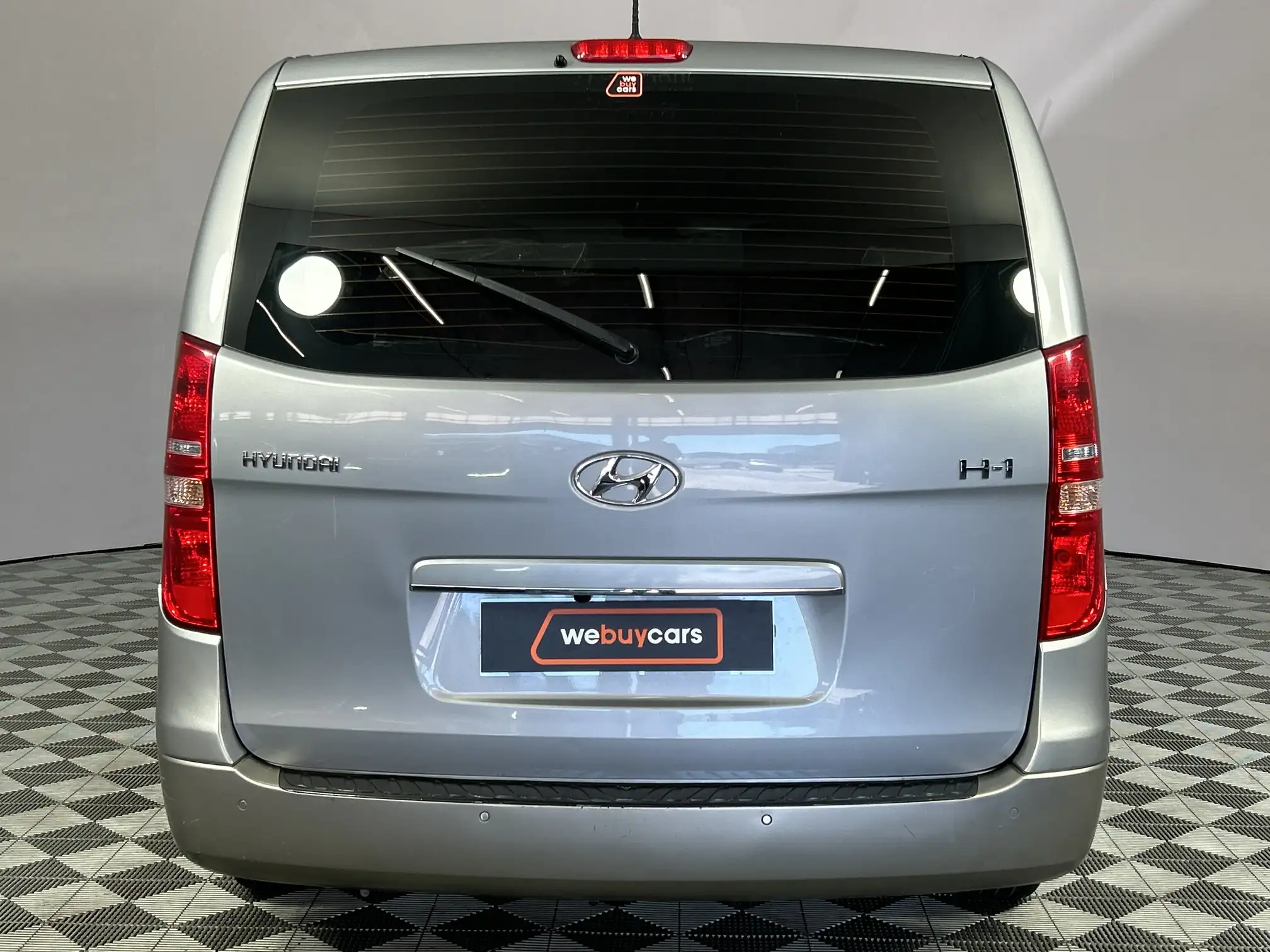 Hyundai H-1